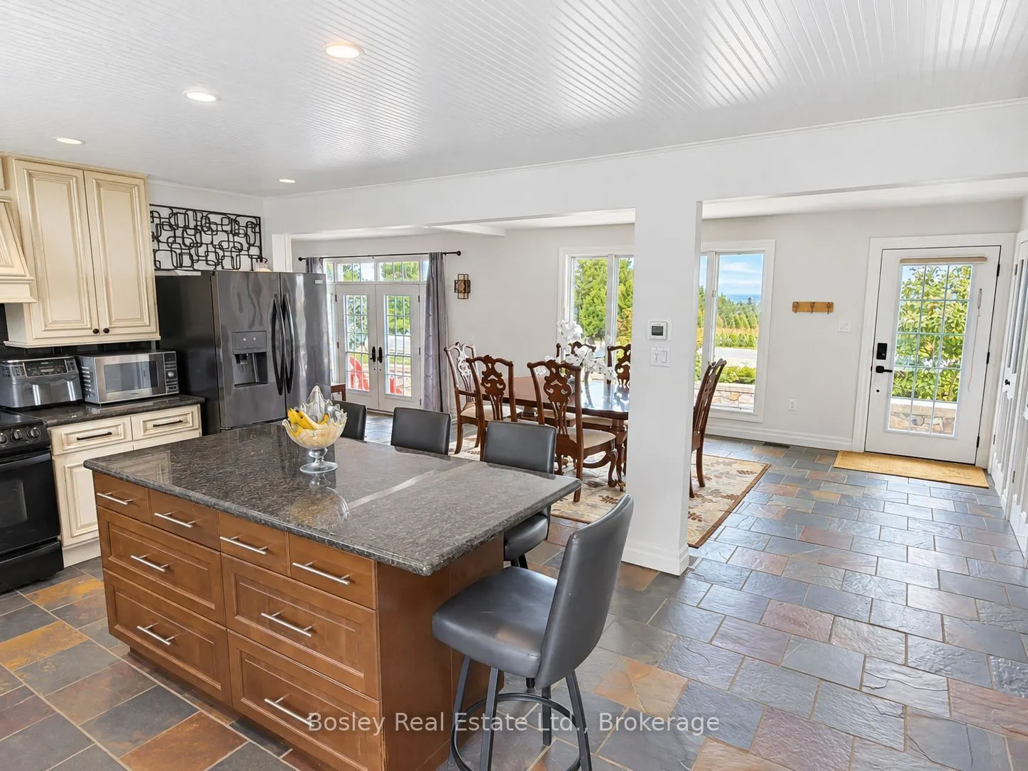 357190 The Blue Mountain Meaford Townline