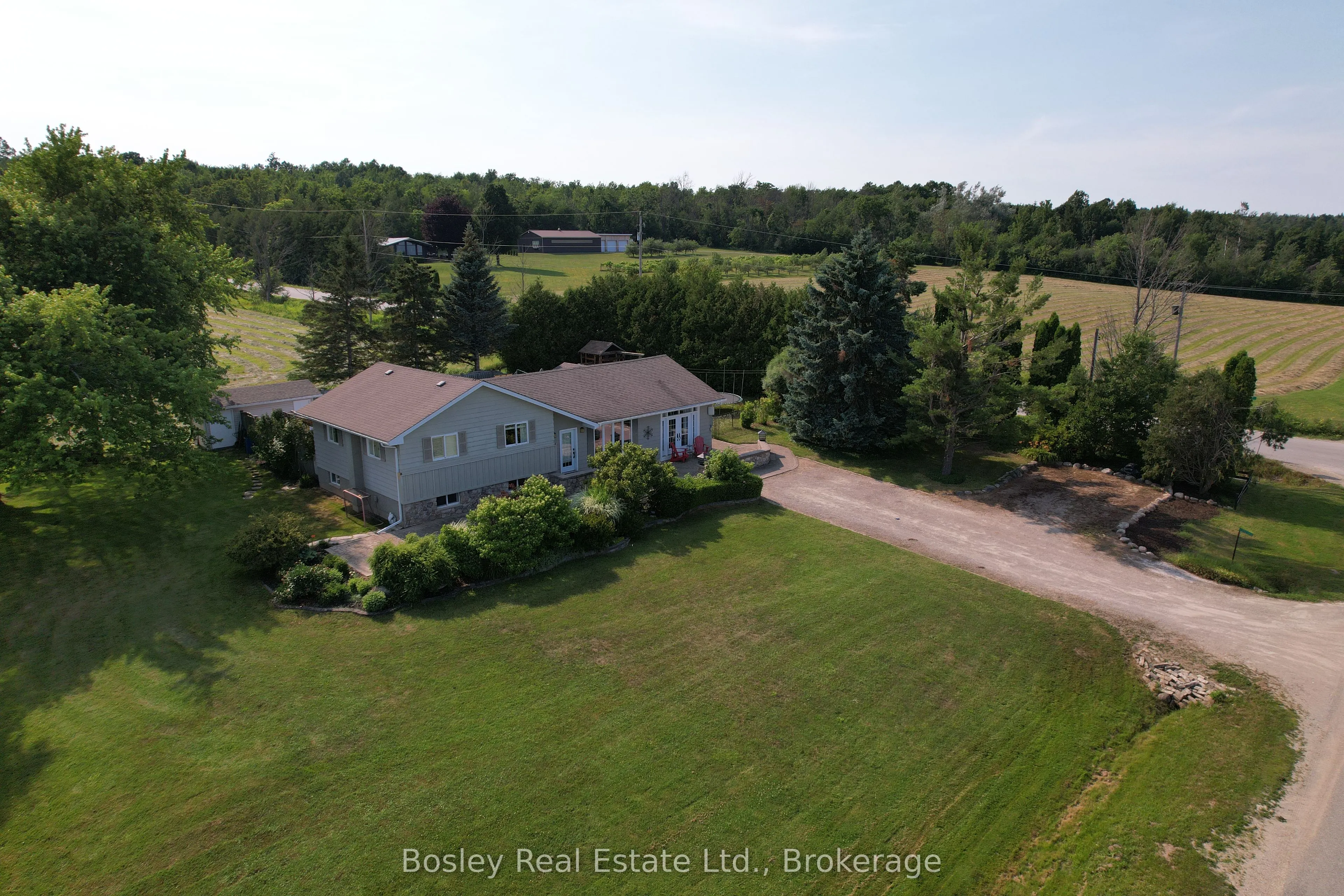 357190 The Blue Mountain Meaford Townline