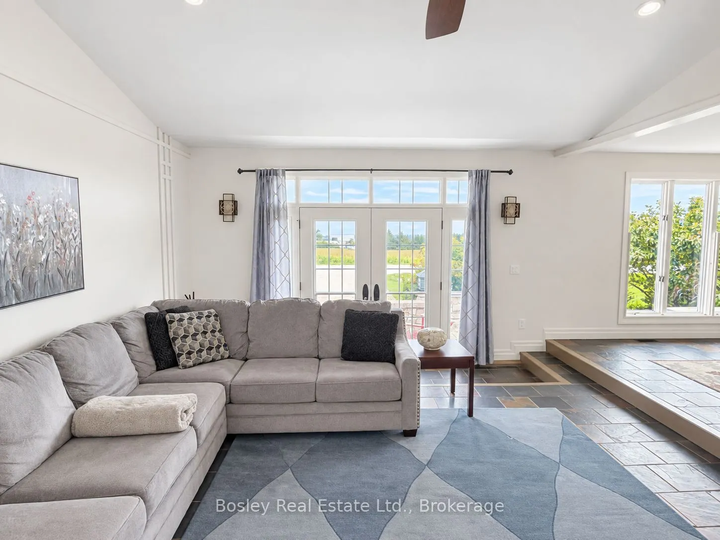 357190 The Blue Mountain Meaford Townline