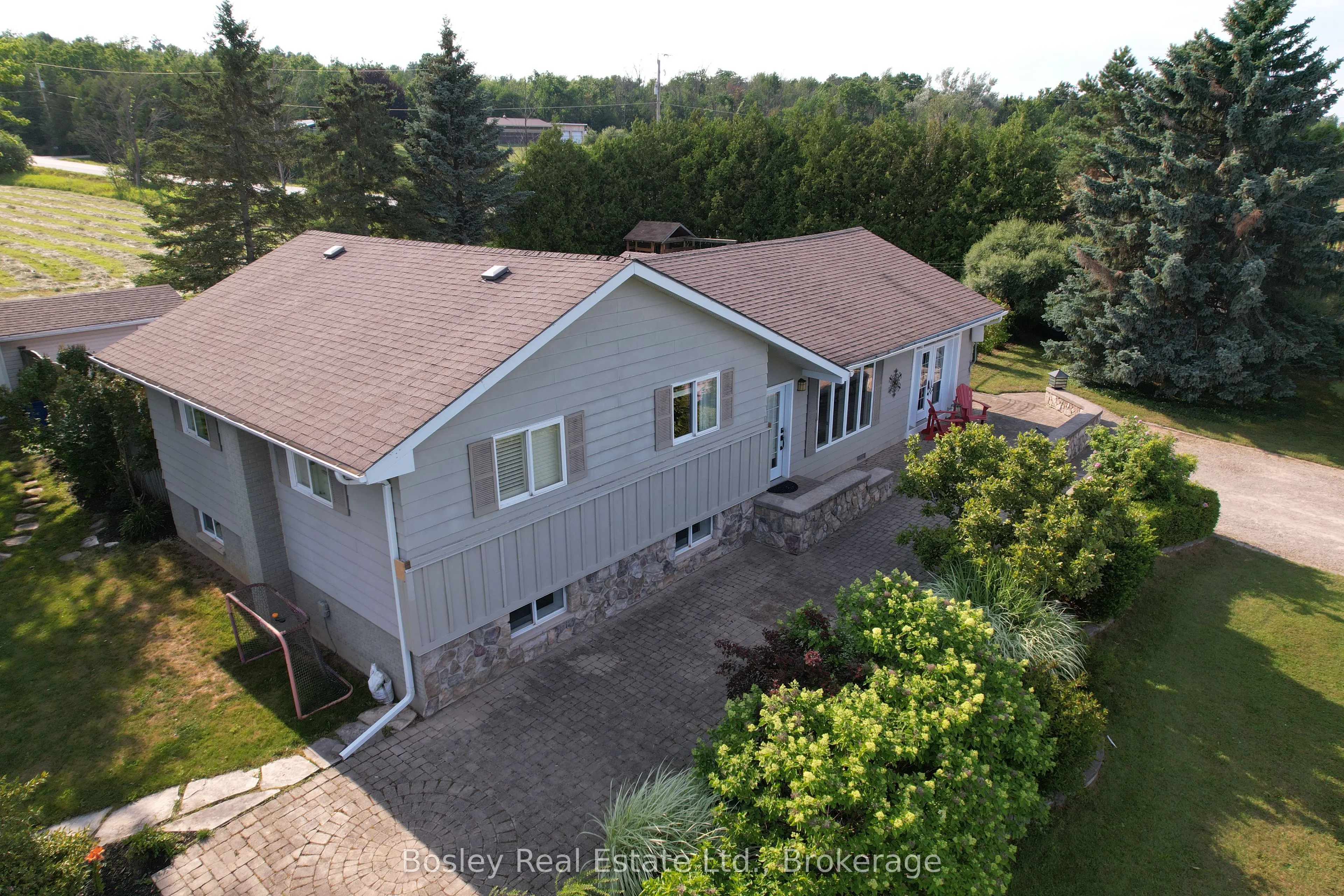 357190 The Blue Mountain Meaford Townline