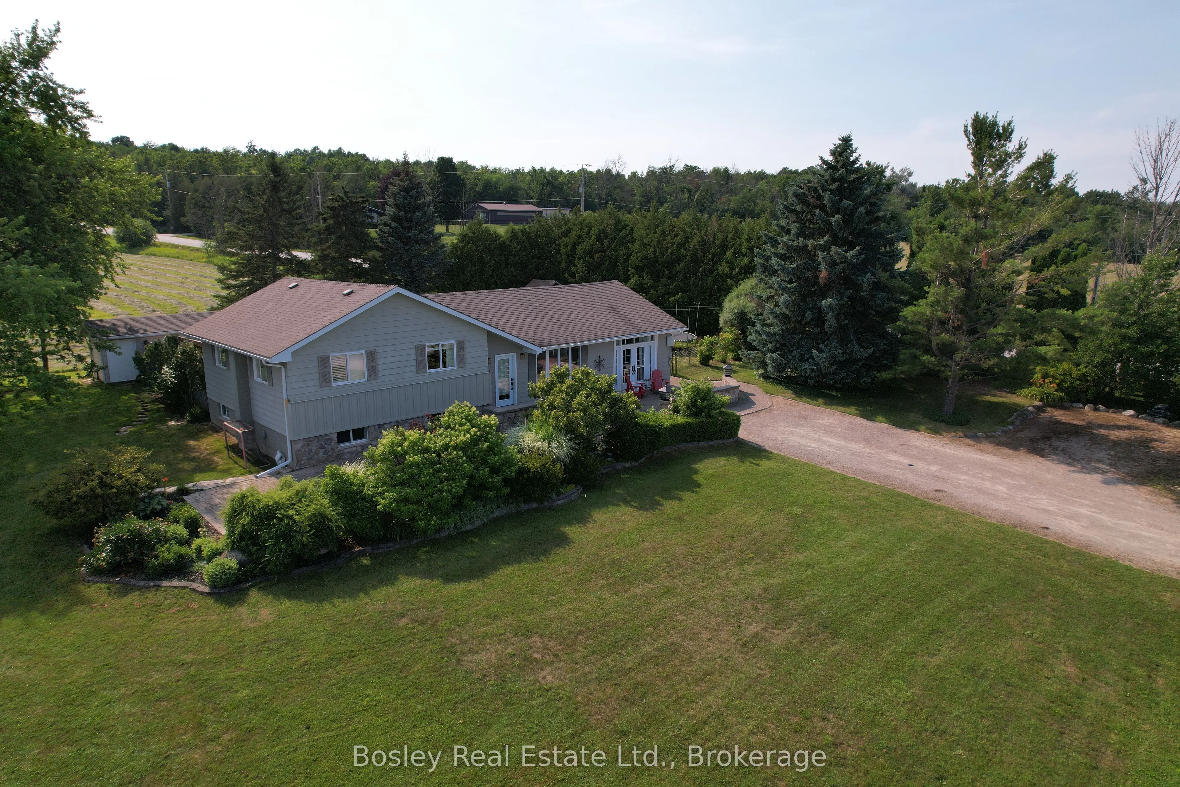 357190 The Blue Mountain Meaford Townline