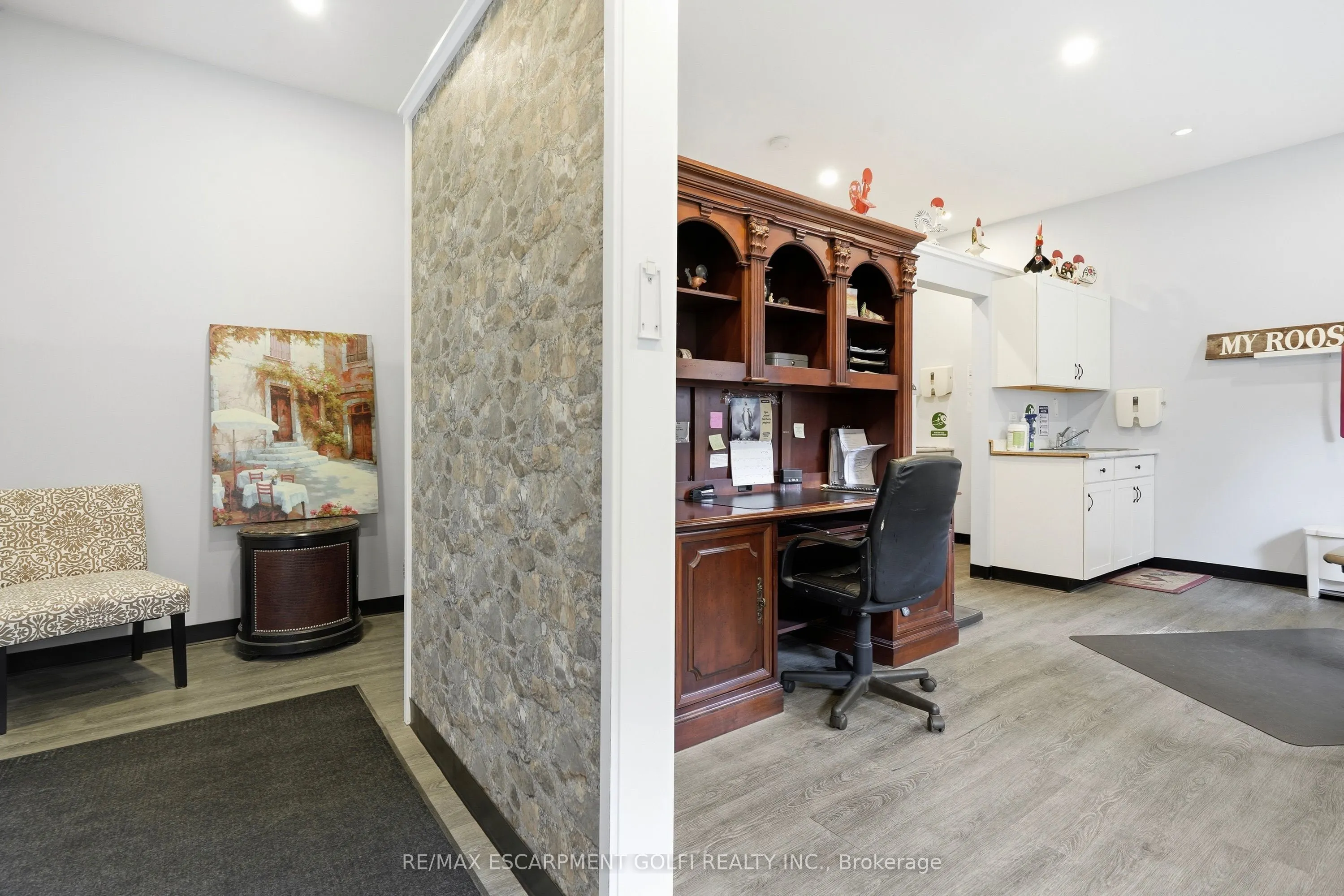 617 Chapin Parkway