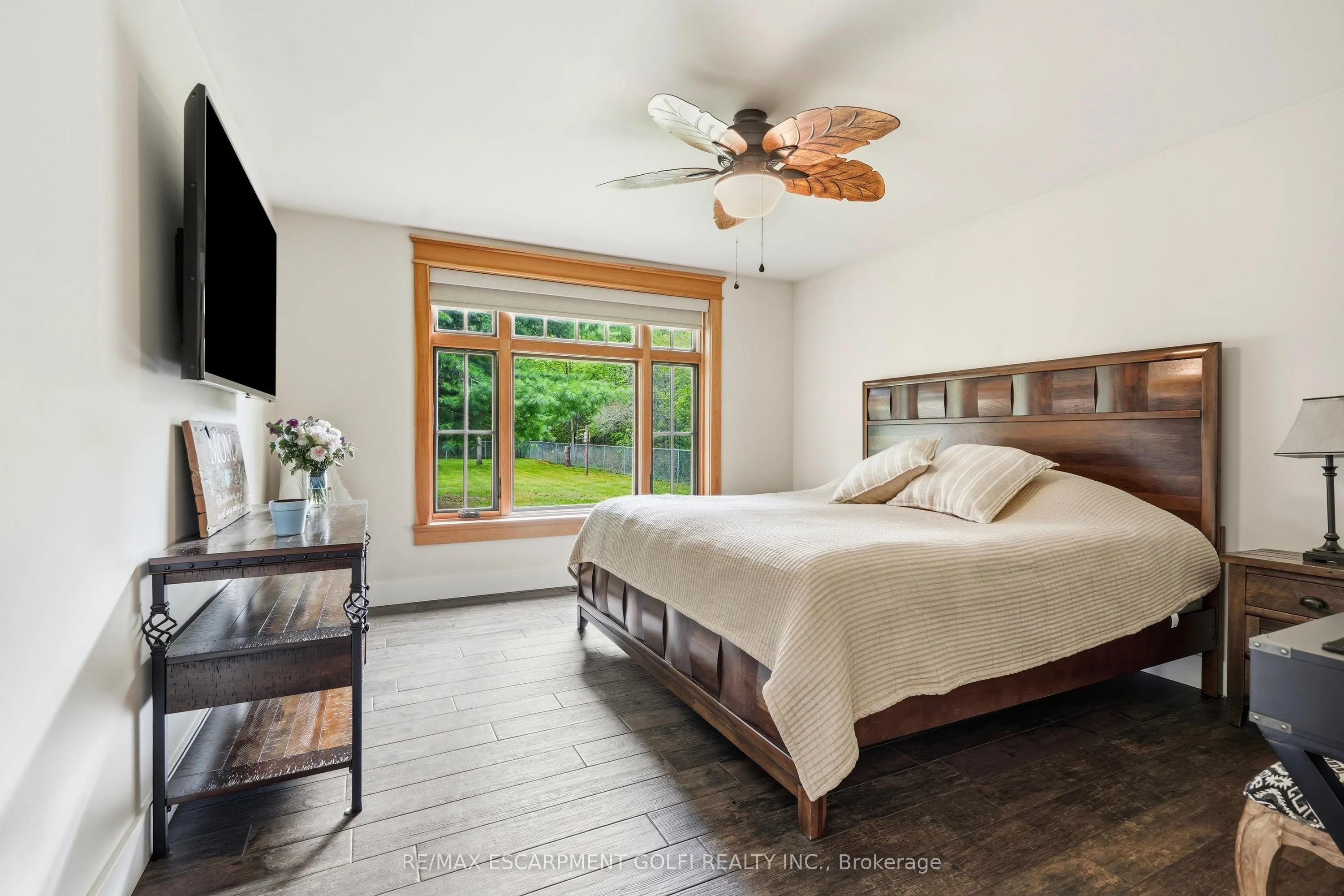 617 Chapin Parkway