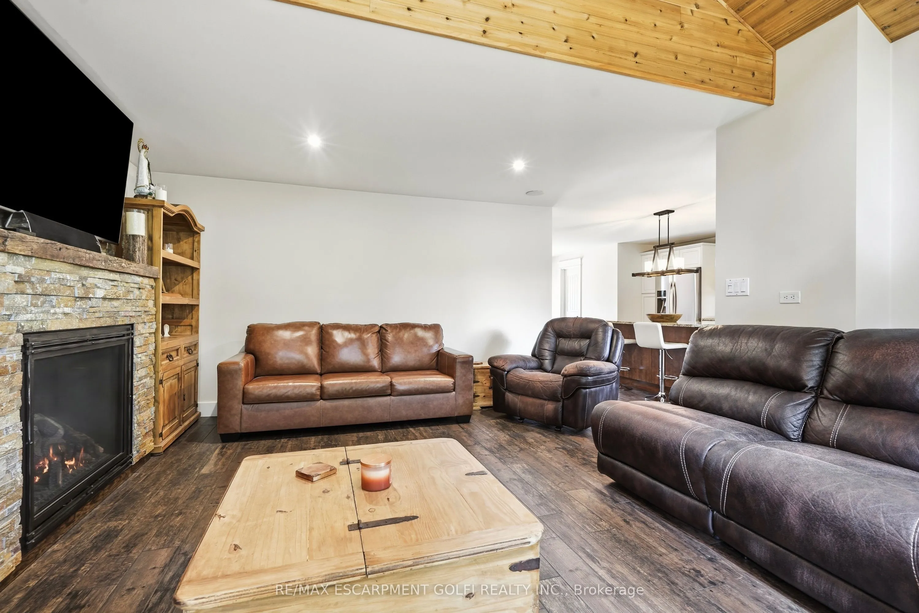 617 Chapin Parkway