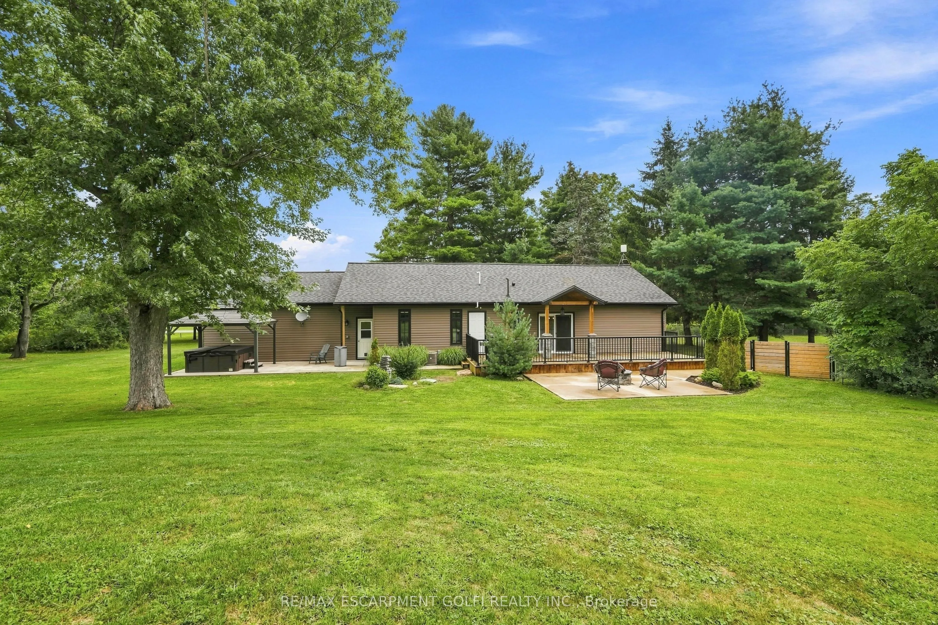 617 Chapin Parkway