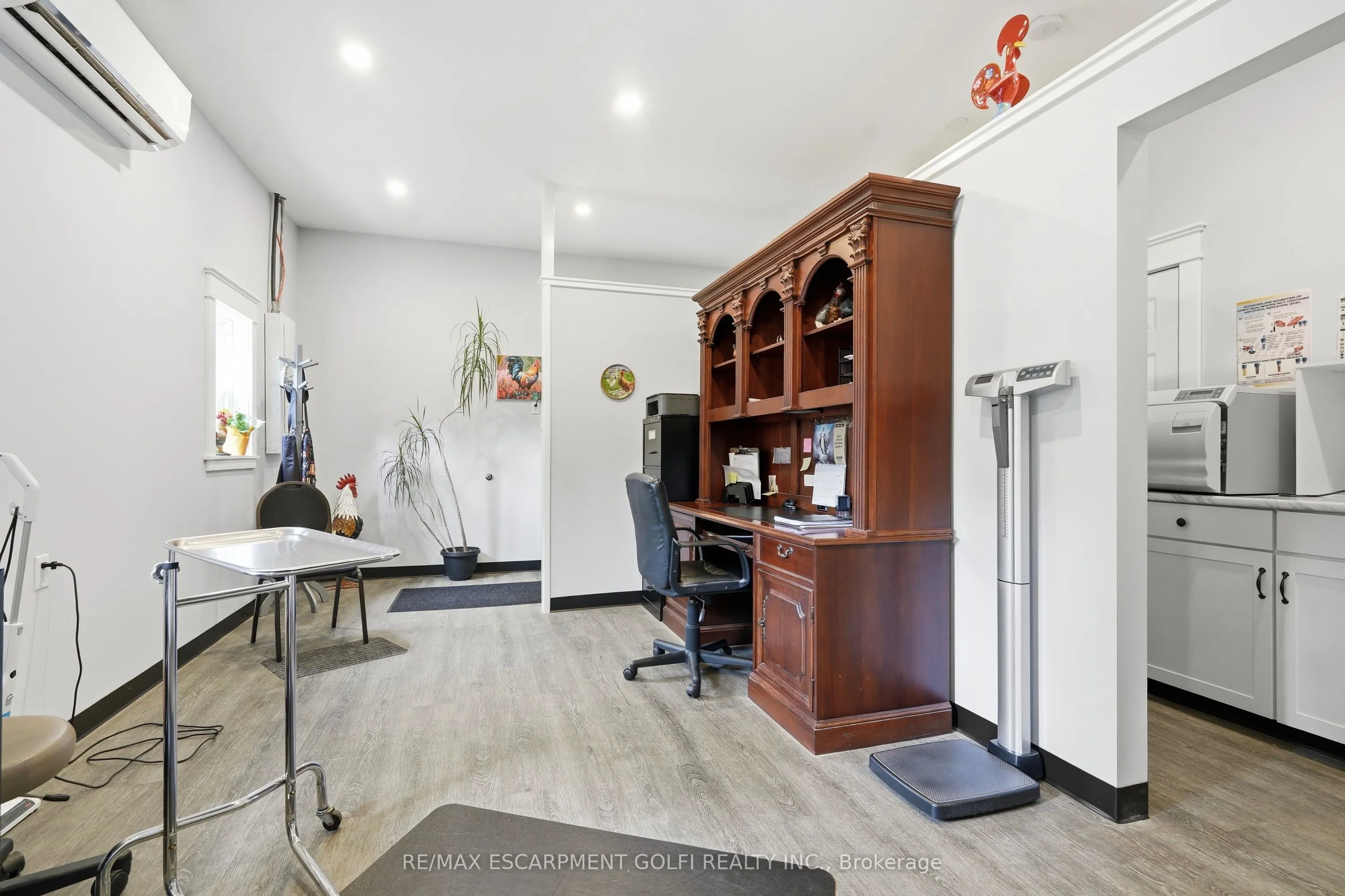 617 Chapin Parkway