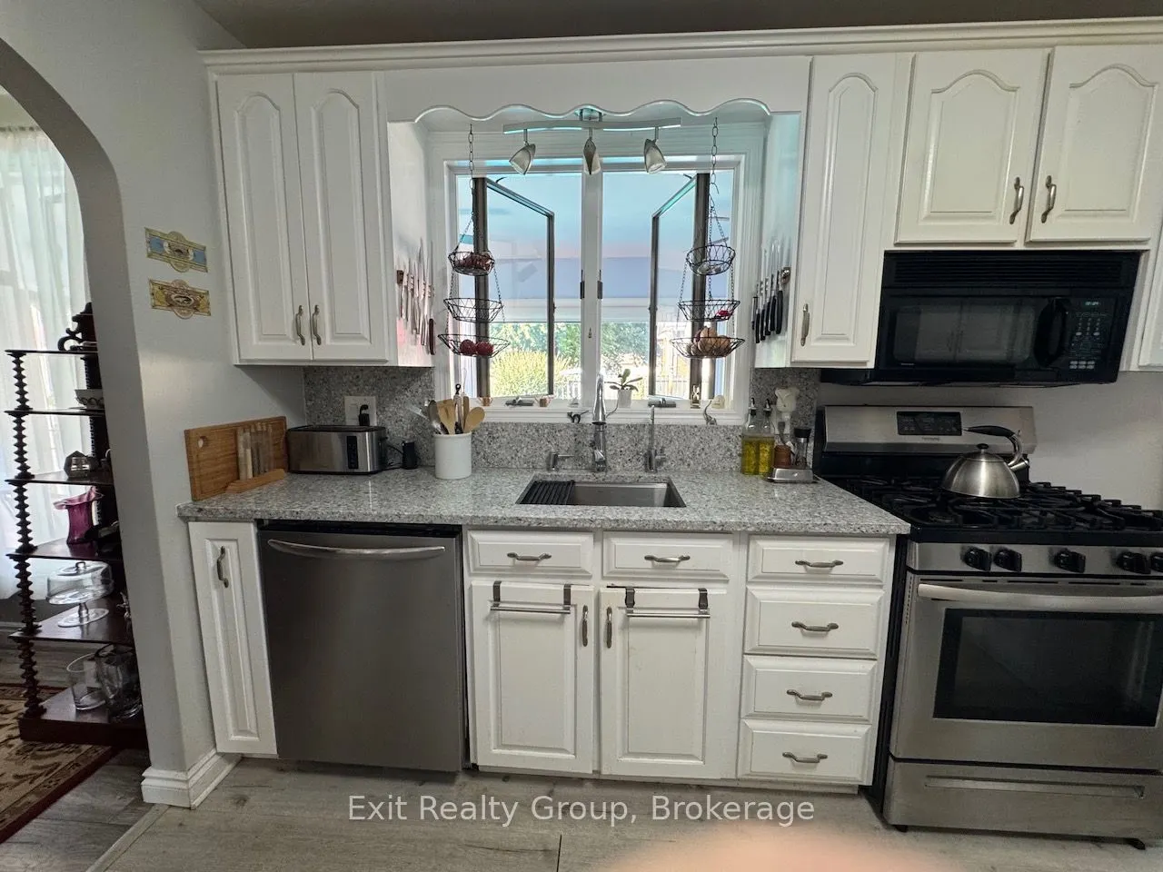 29 Chatterton Valley Crescent