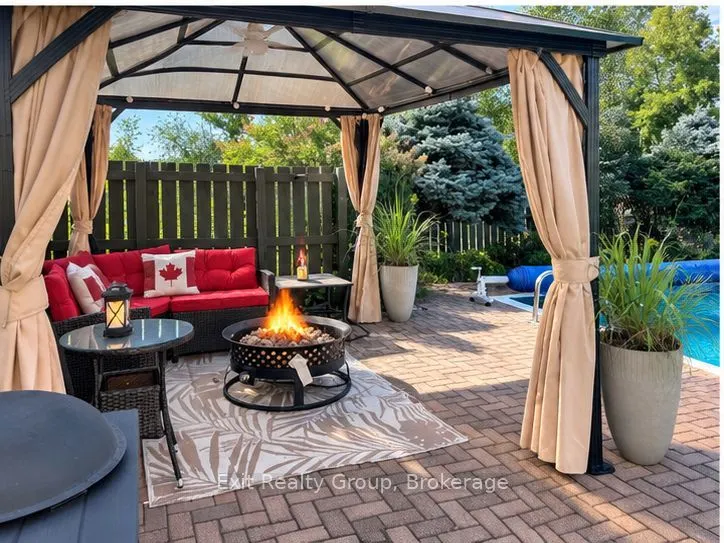 29 Chatterton Valley Crescent