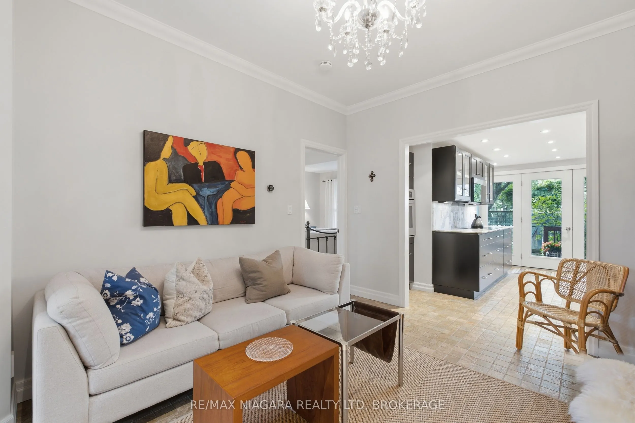 25 BALMORAL Drive