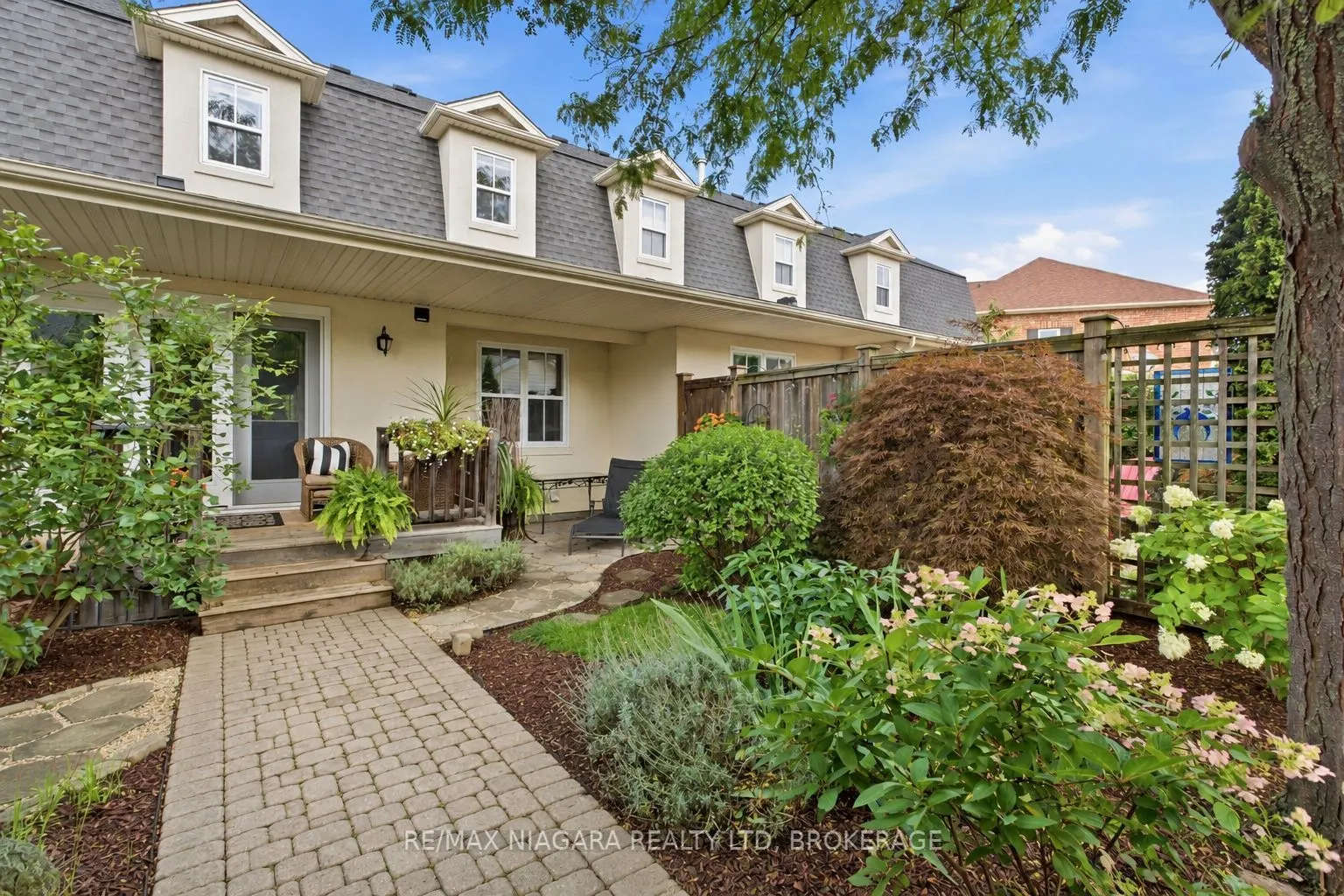 25 BALMORAL Drive