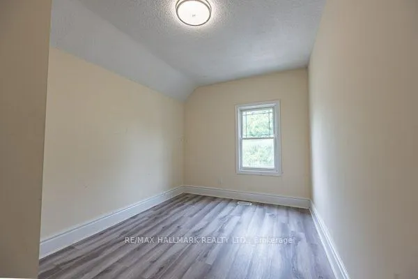 307 Grey Street #Main & Upper