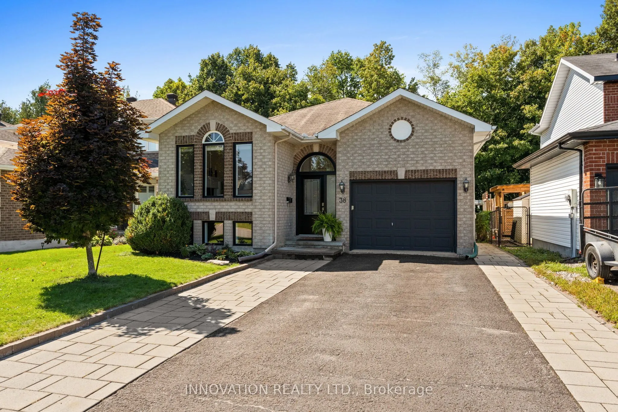 38 Steggall Crescent