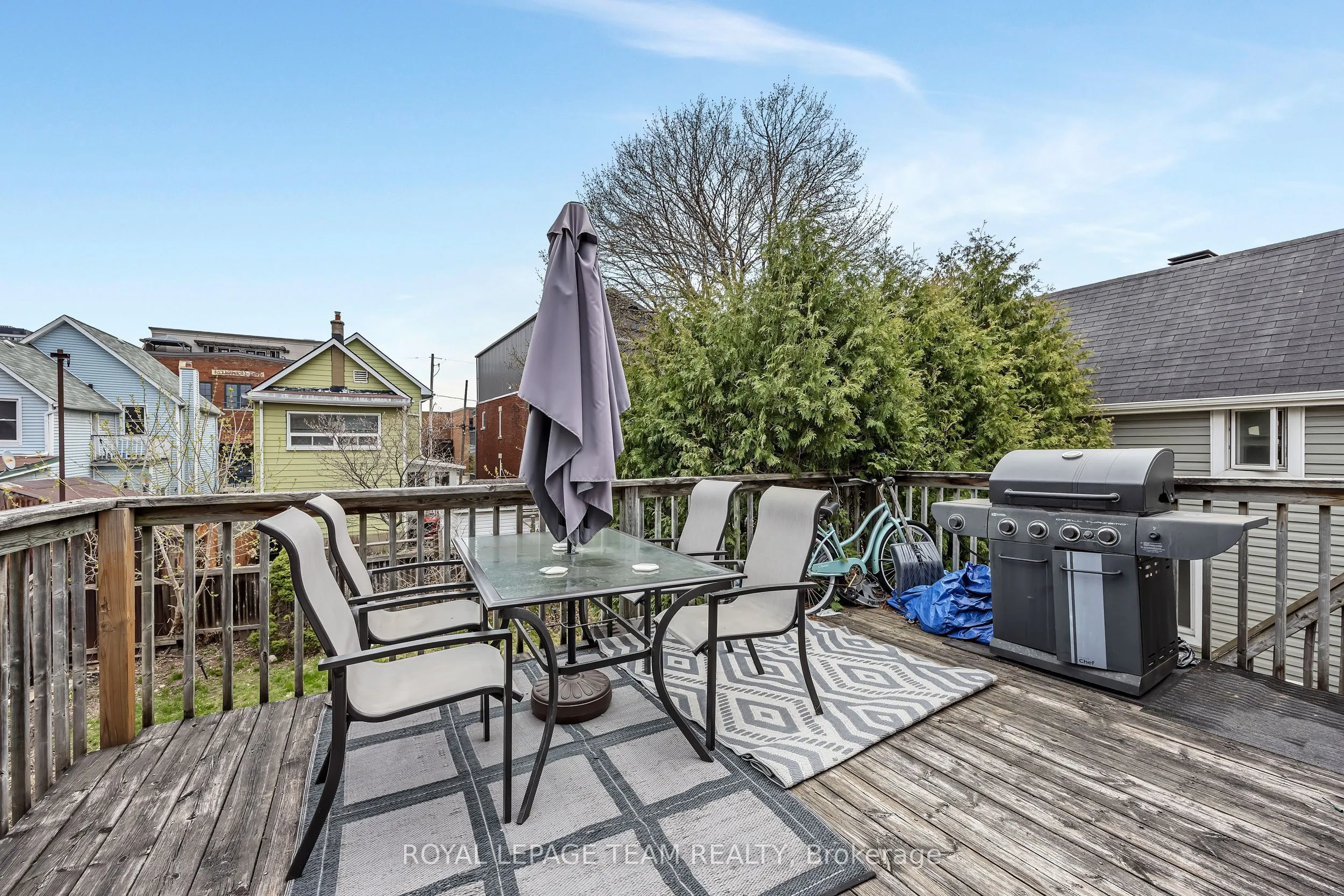 11 Sherbrooke Avenue