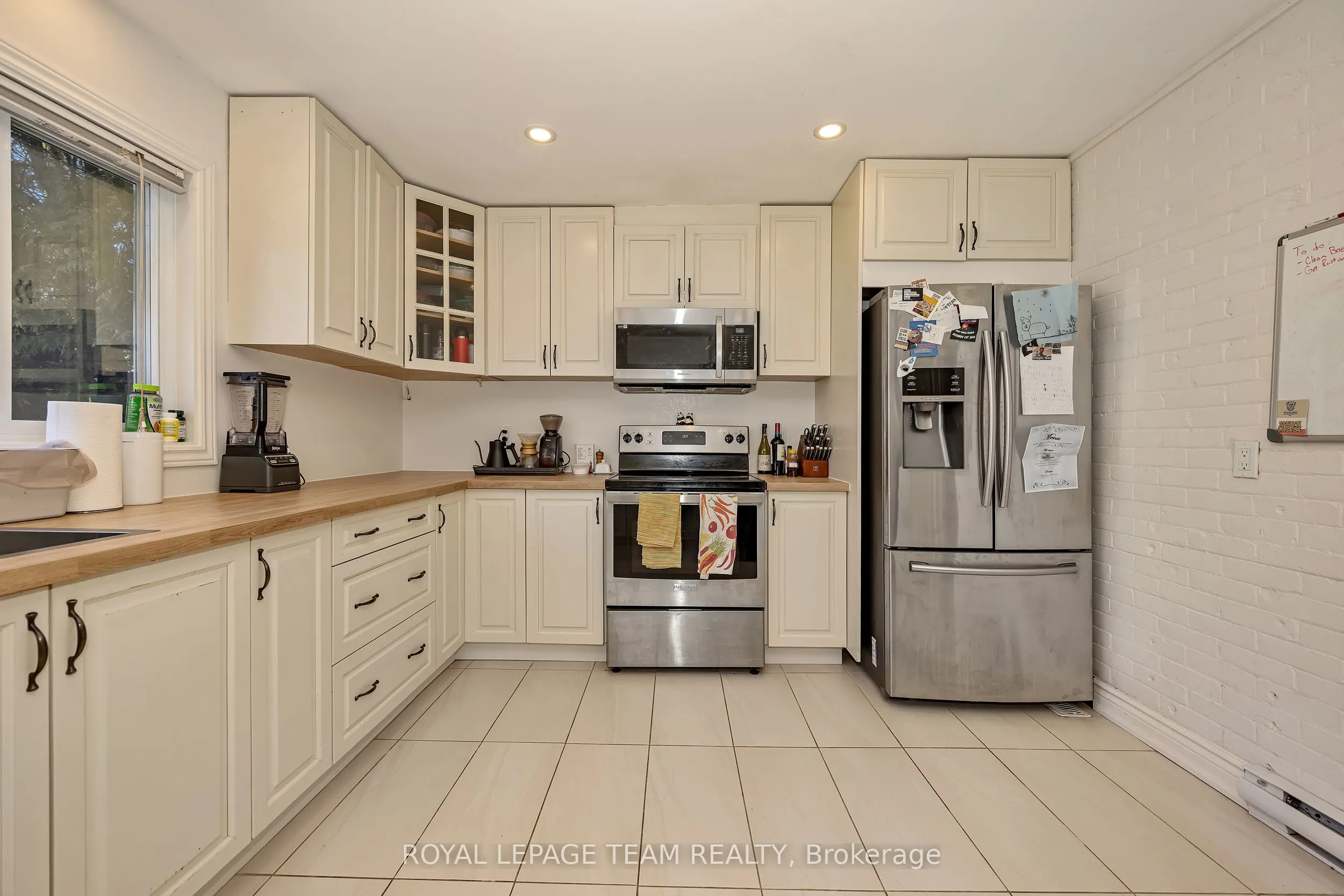 11 Sherbrooke Avenue