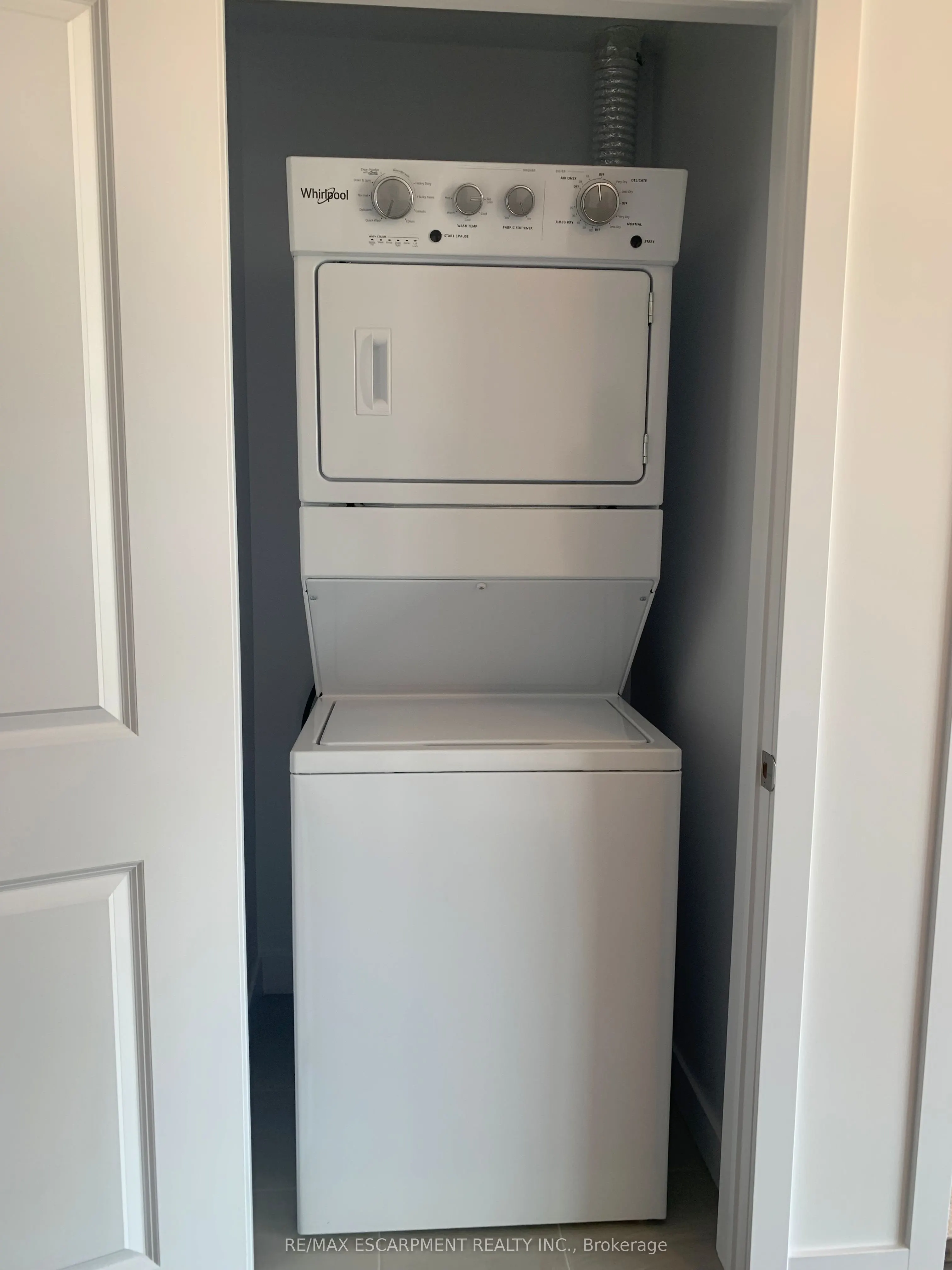 450 Dundas Street E #703