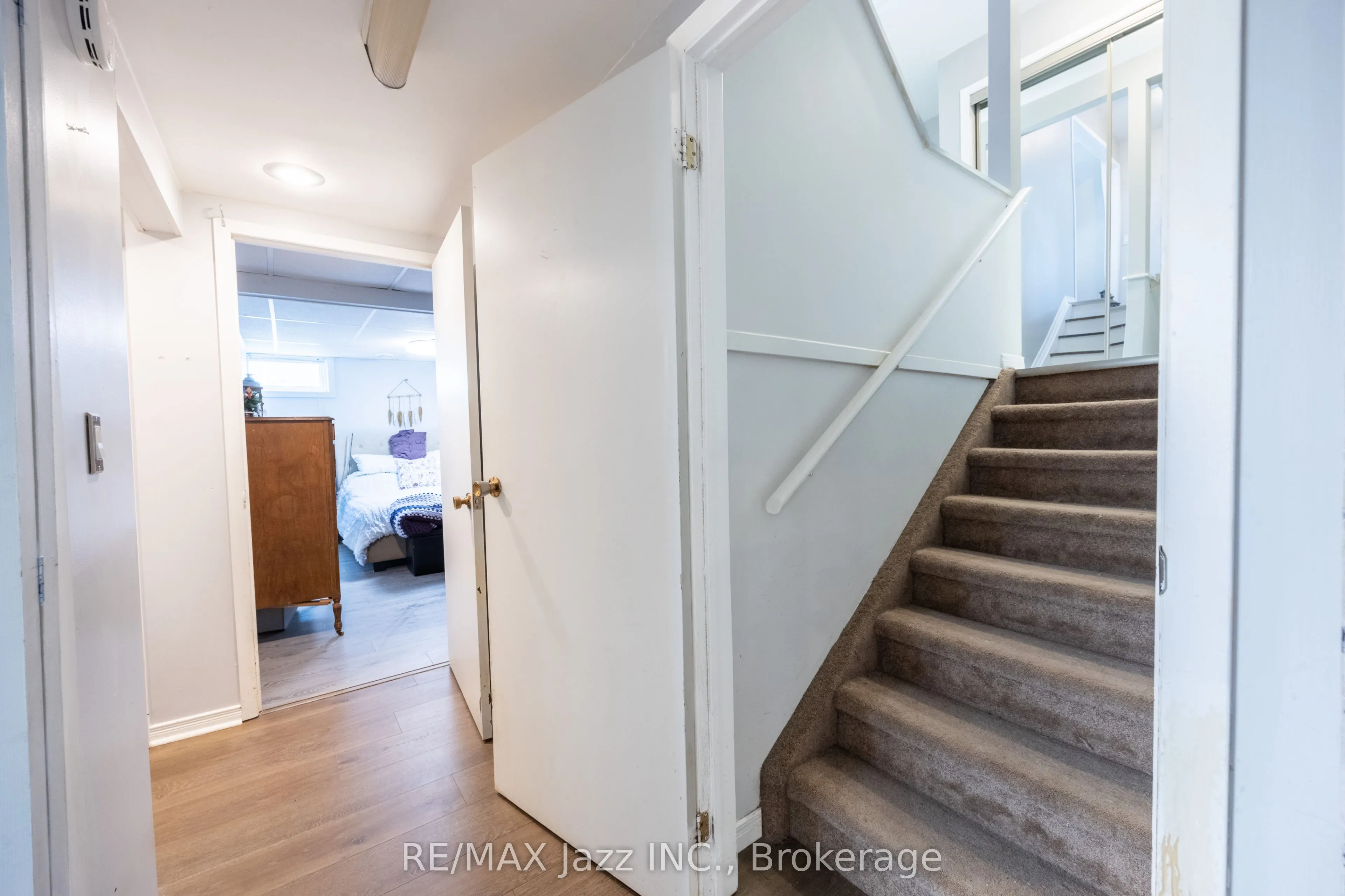 62 Crossley Drive