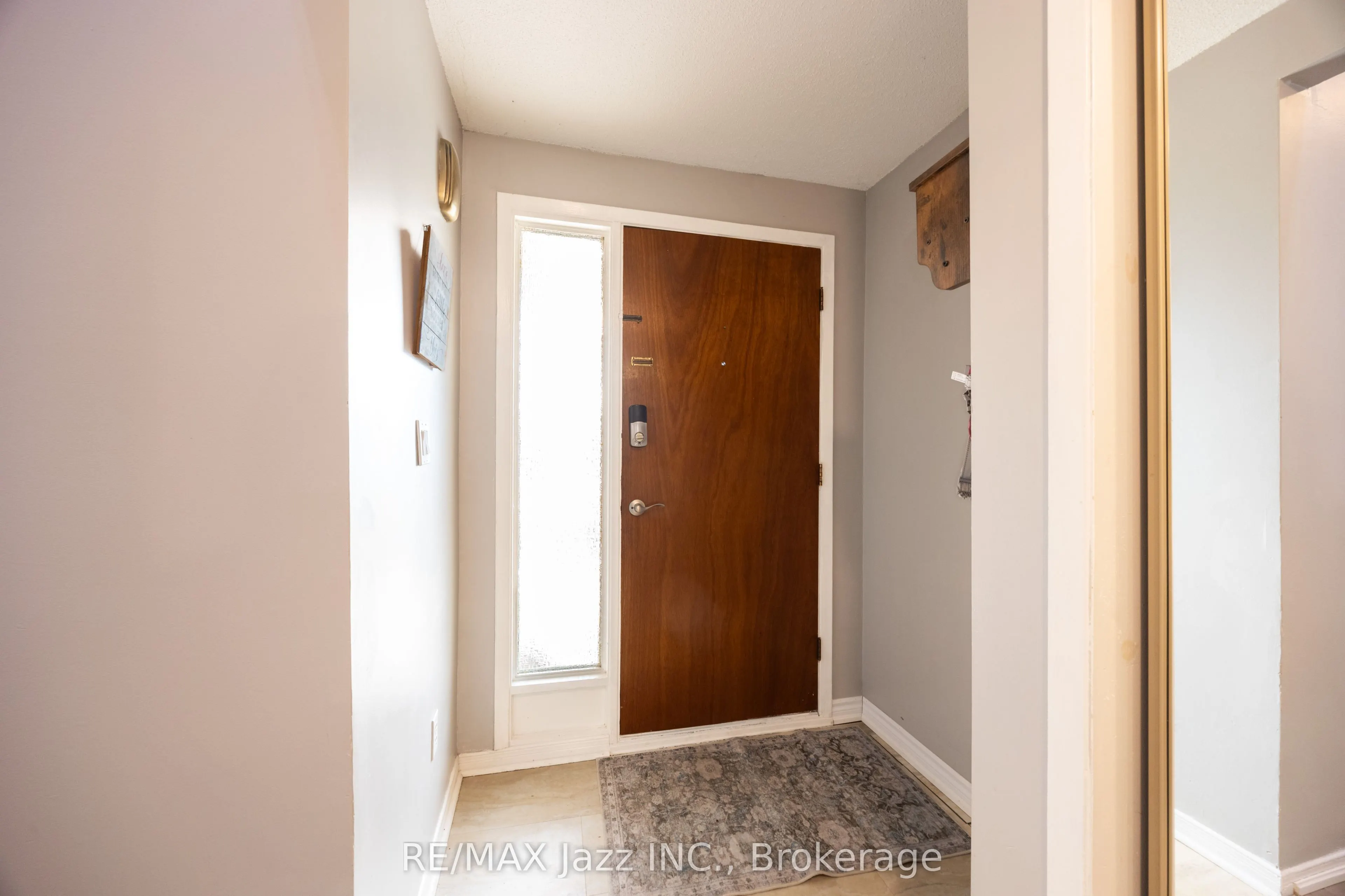 62 Crossley Drive