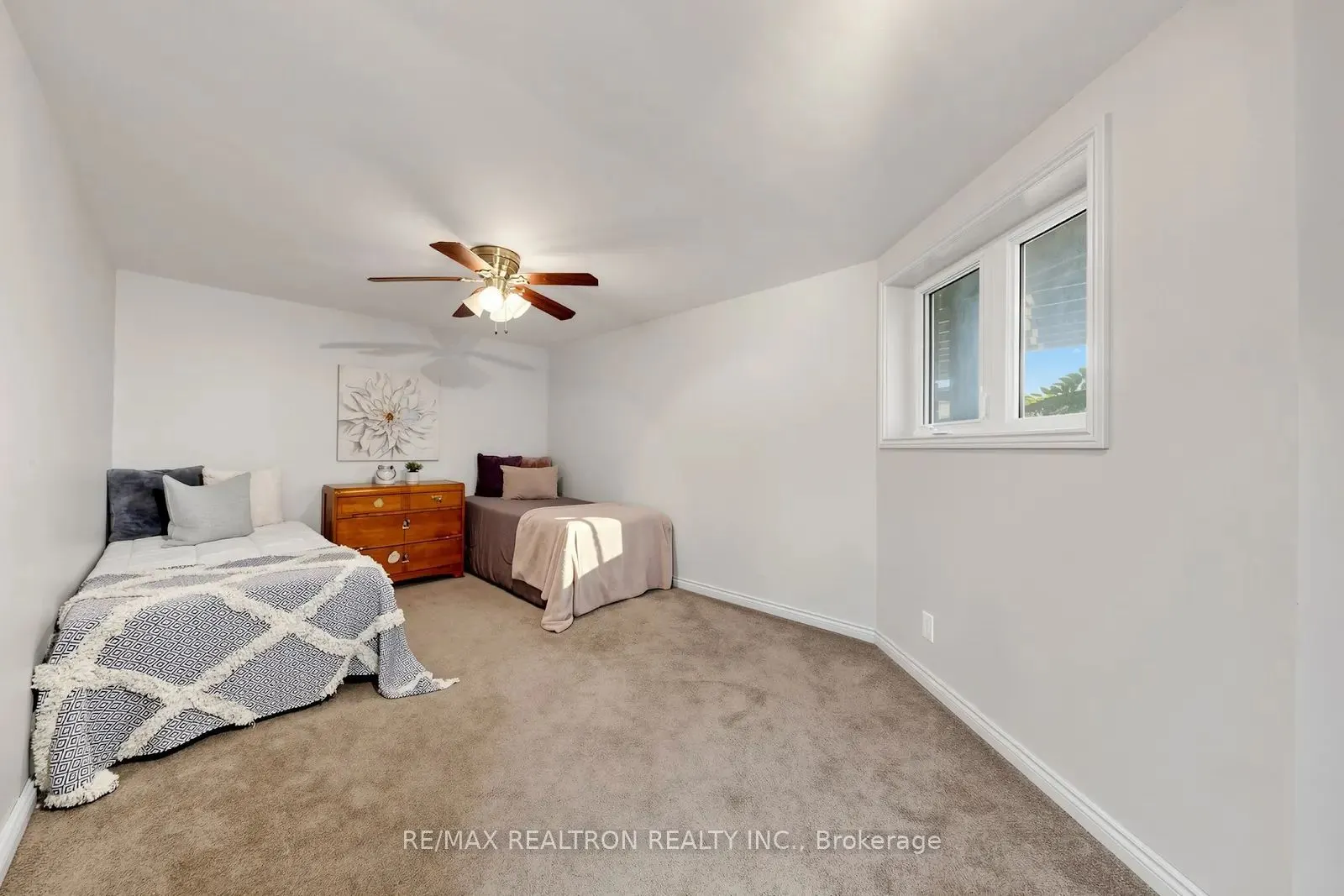 19305 Loyalist Parkway