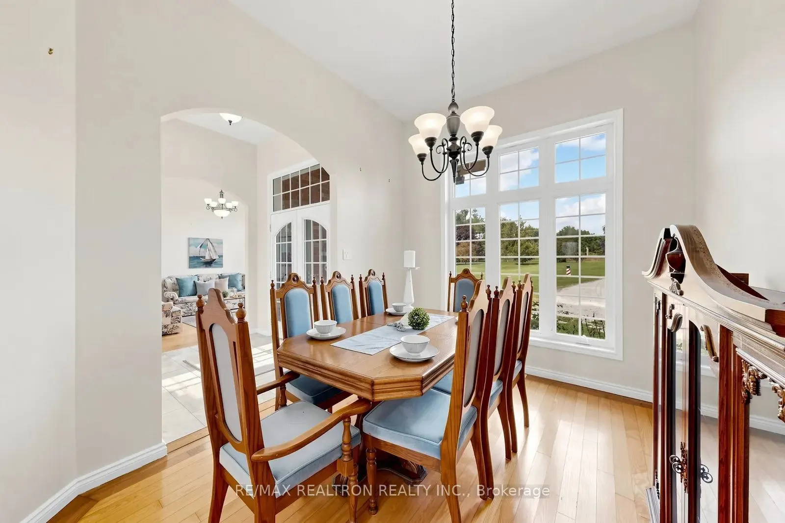 19305 Loyalist Parkway