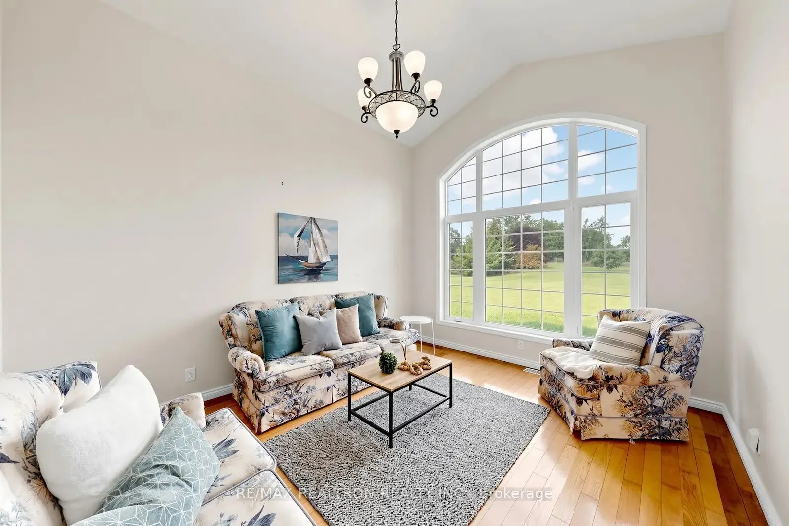 19305 Loyalist Parkway
