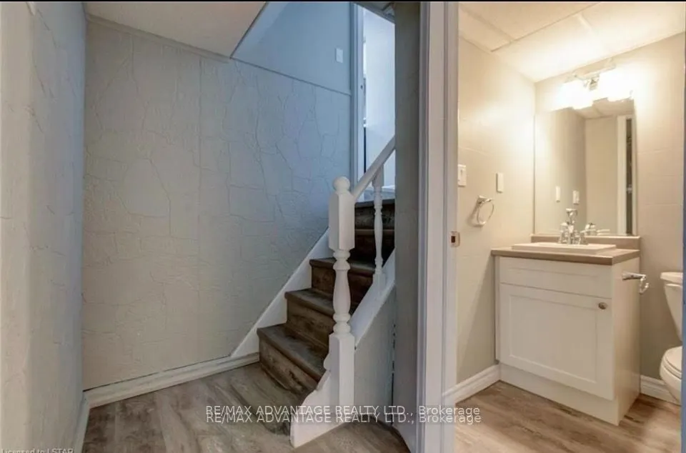 9 Camelot Crescent