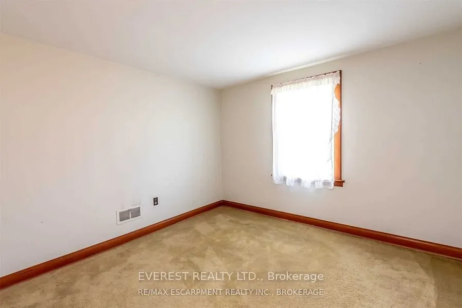 960 Caistorville Road