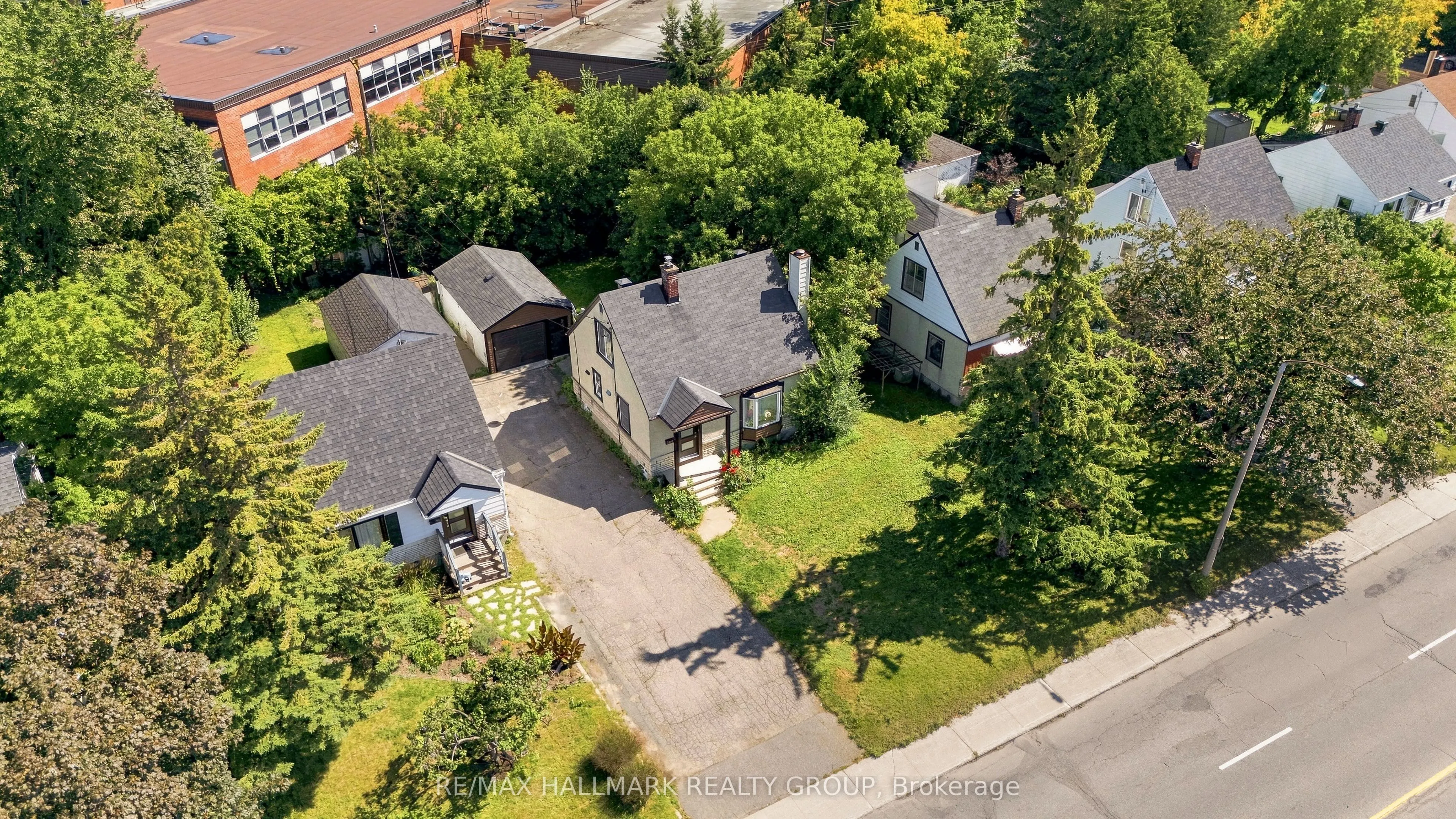 929 Merivale Road