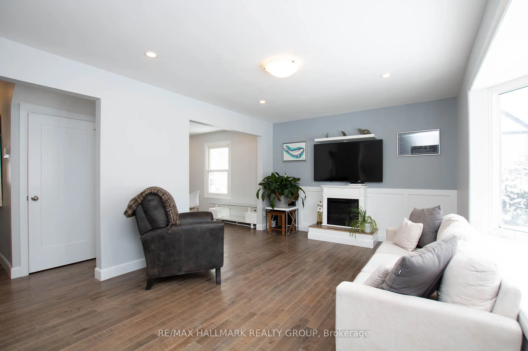 929 Merivale Road