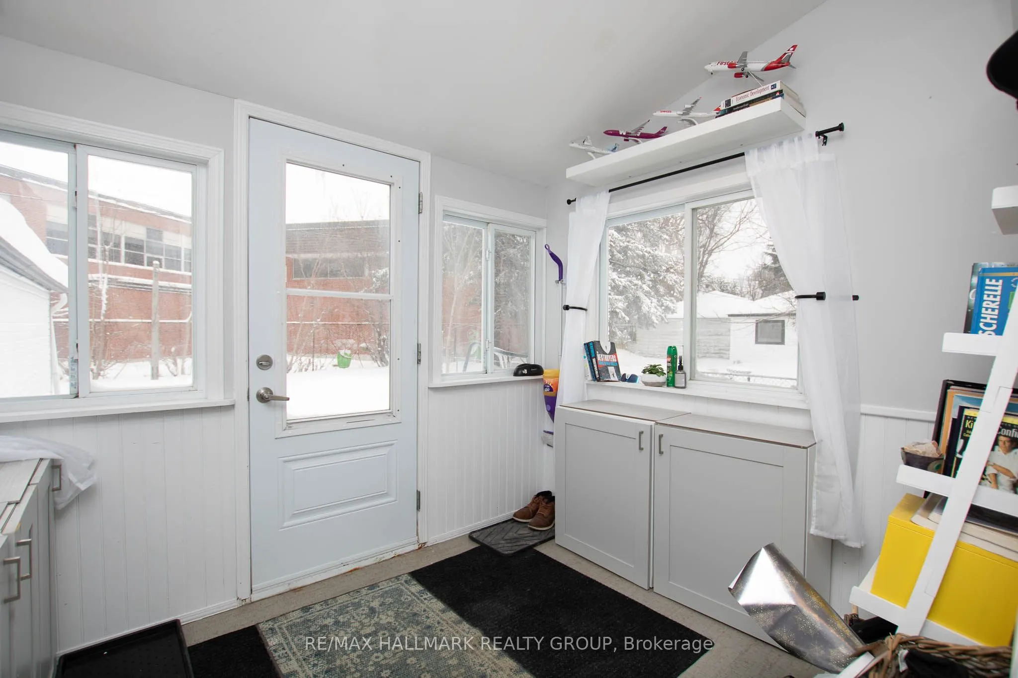929 Merivale Road