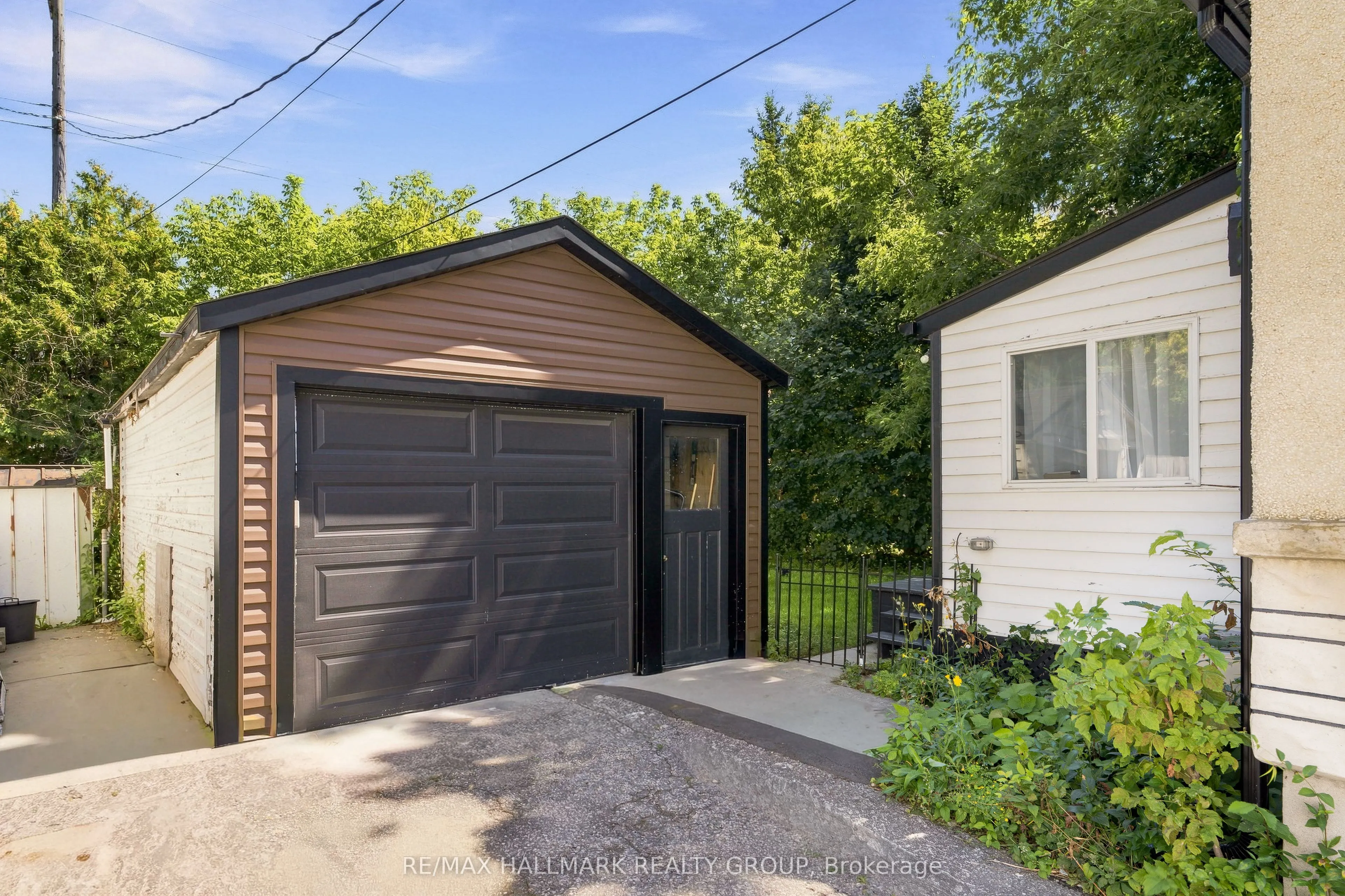 929 Merivale Road