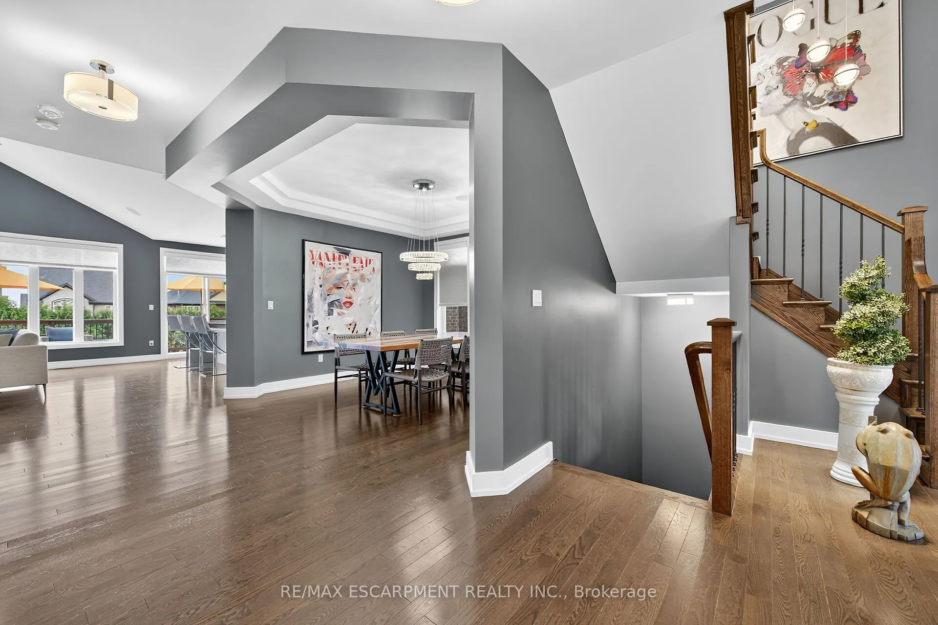24 CHESTNUT Drive
