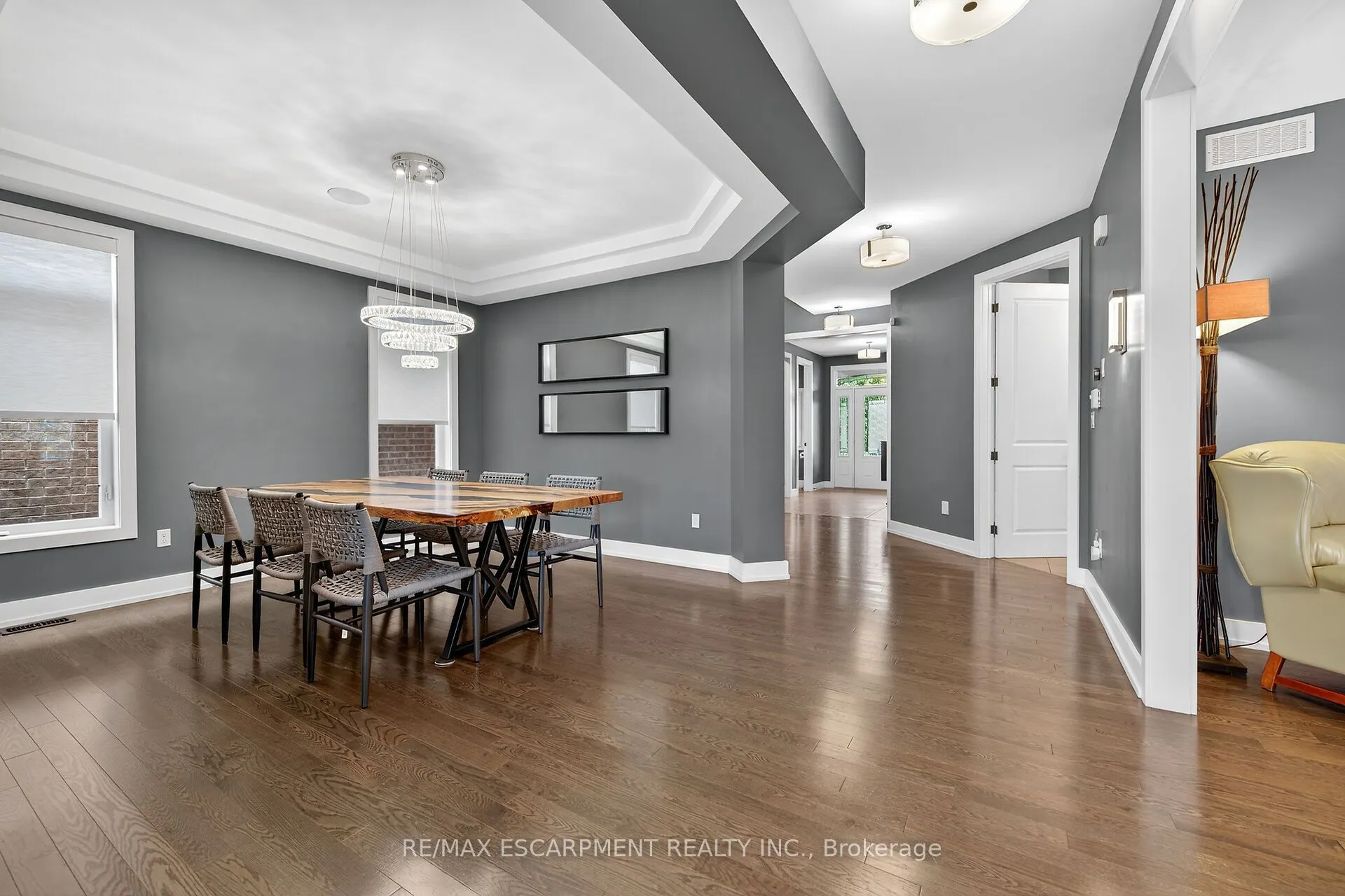 24 CHESTNUT Drive