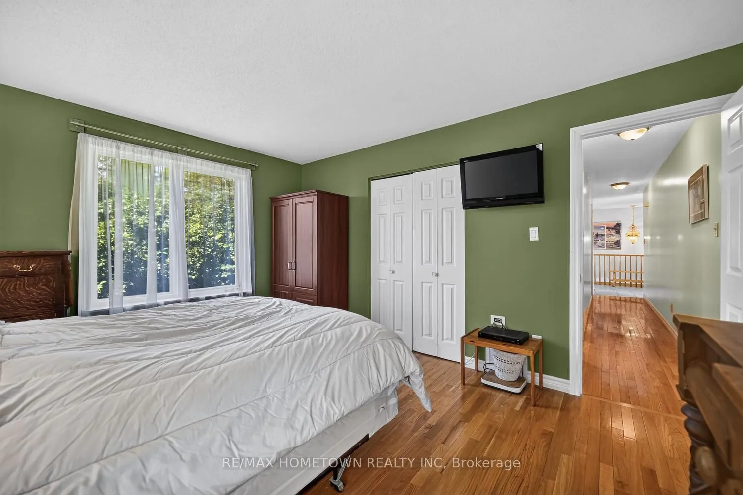 5873 Rideau Valley Drive N