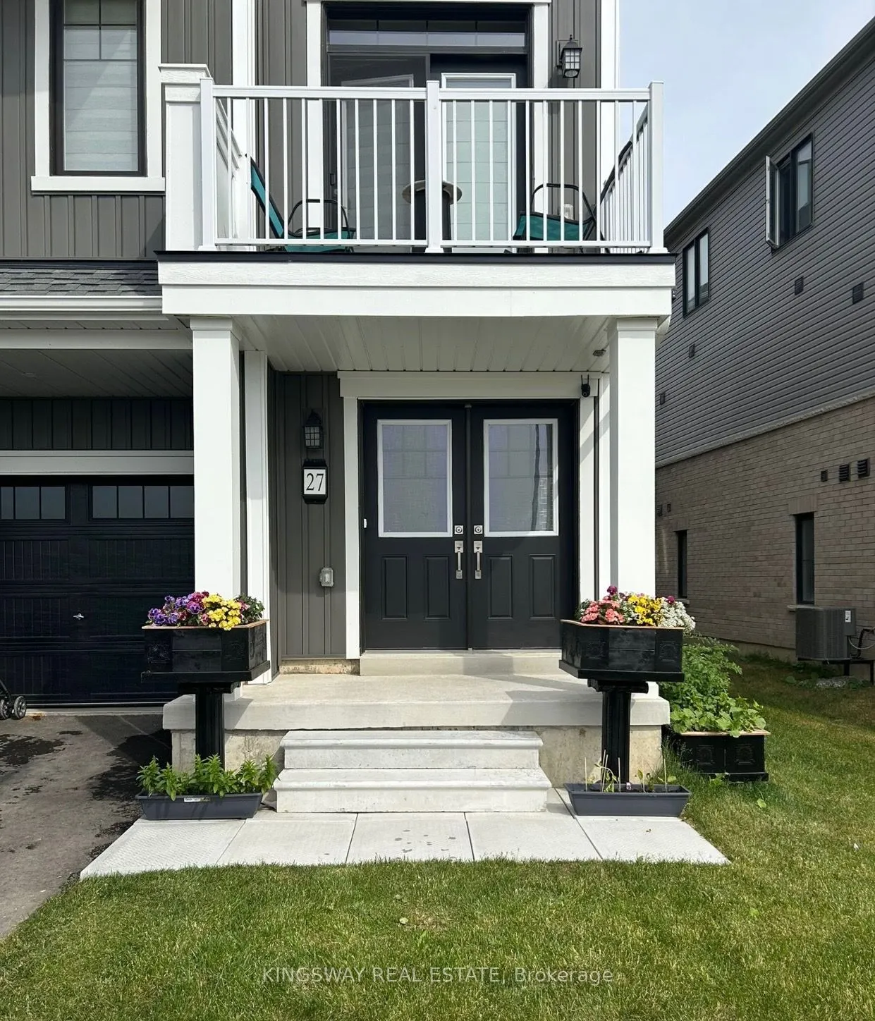 27 Central Market Drive