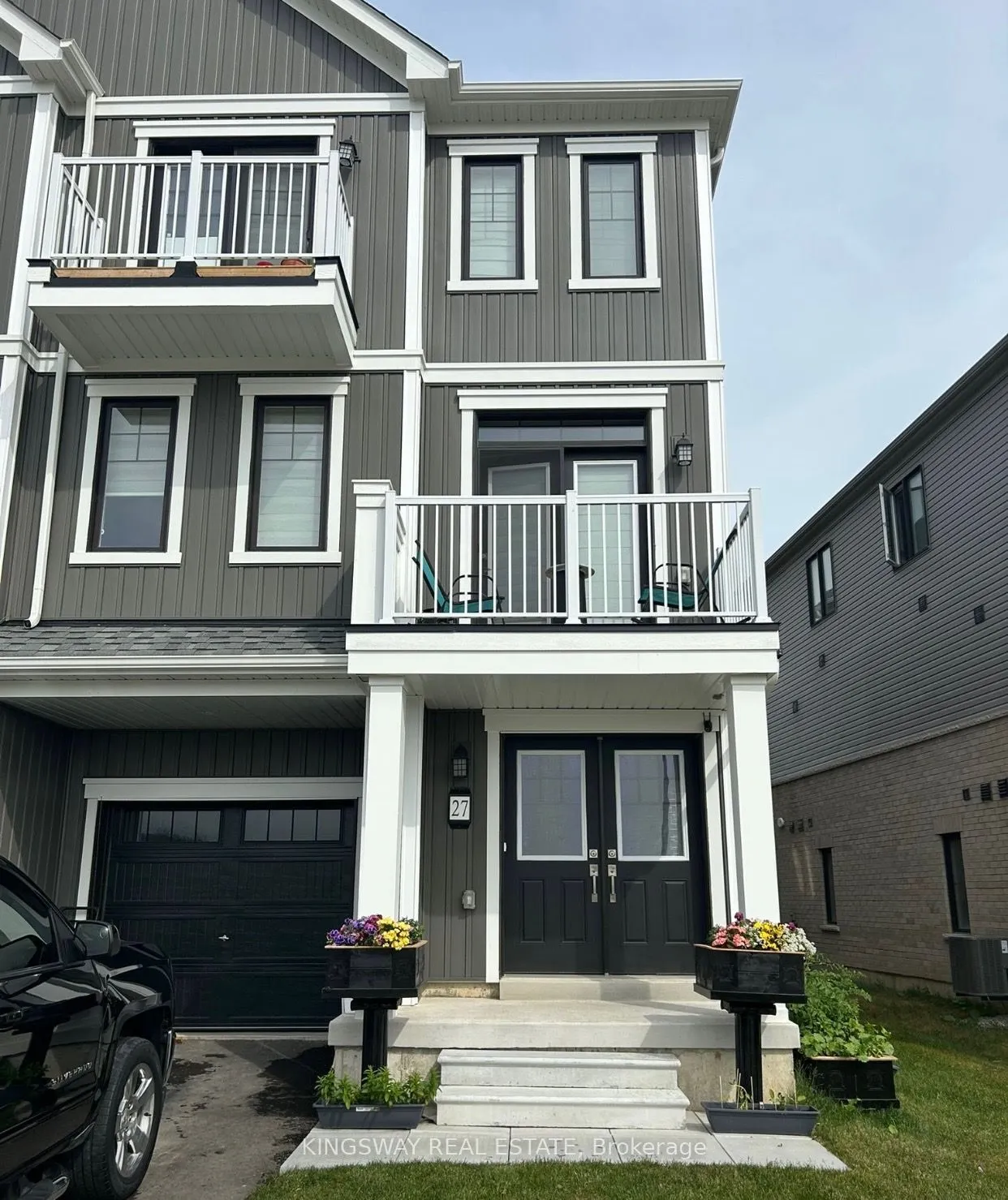 27 Central Market Drive