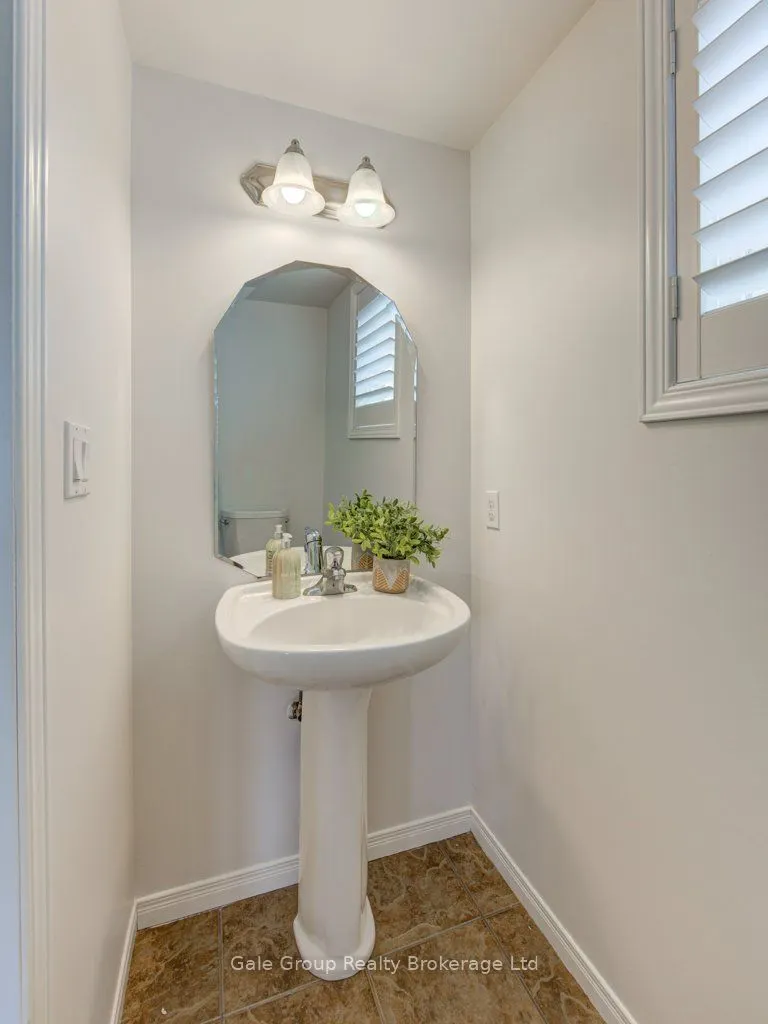 386 Fairway Road