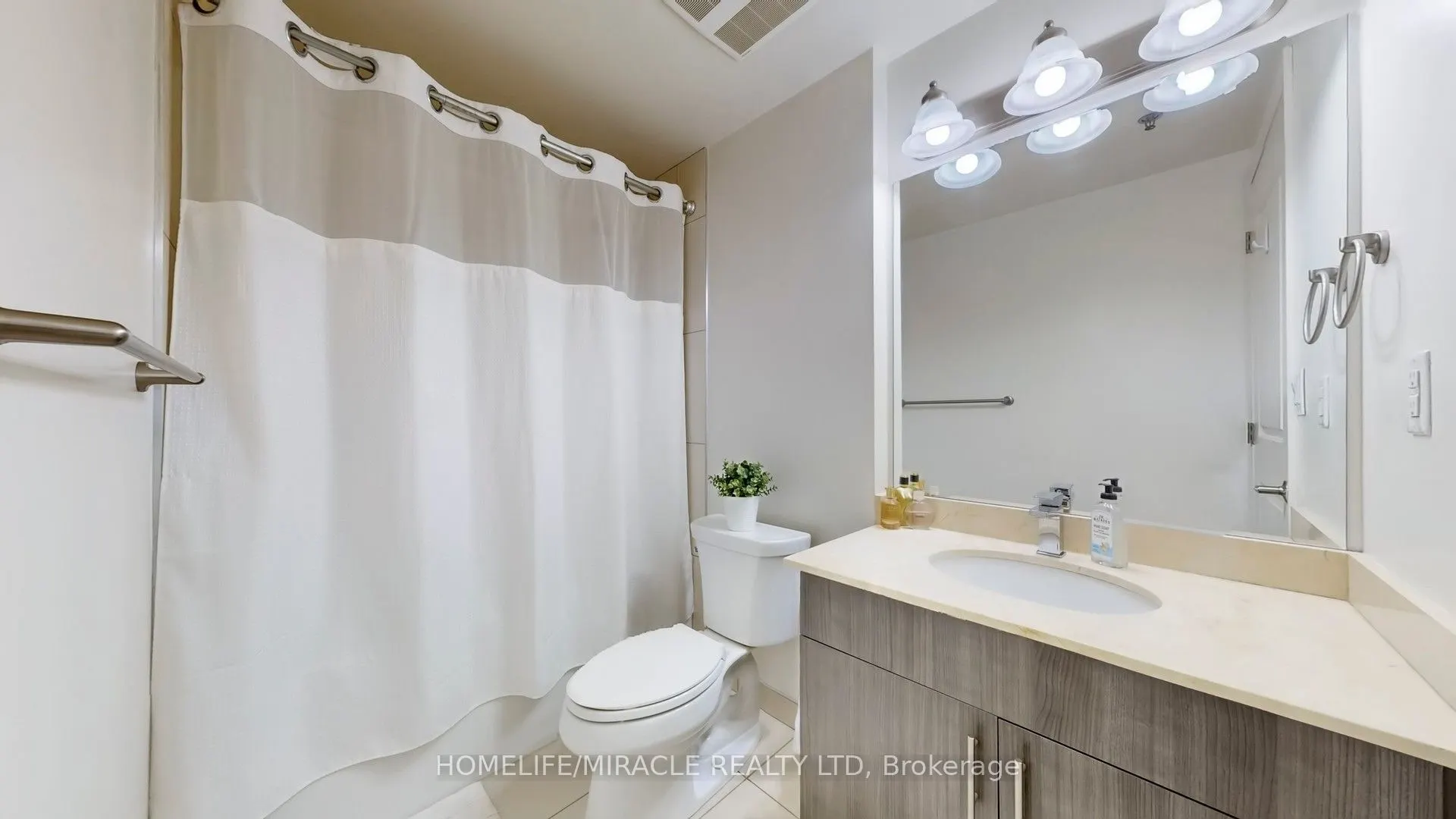 560 North service Road #607