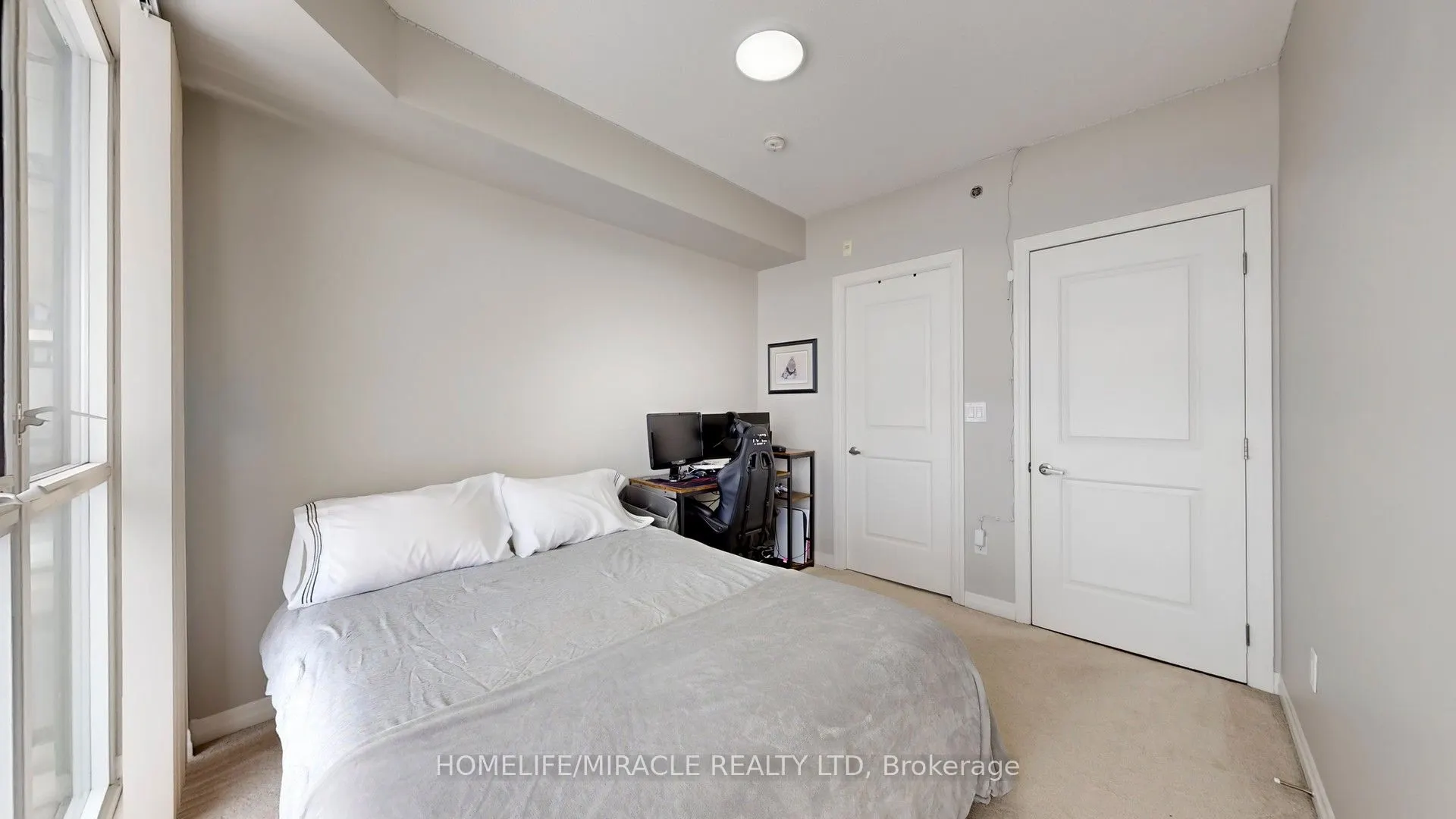560 North service Road #607
