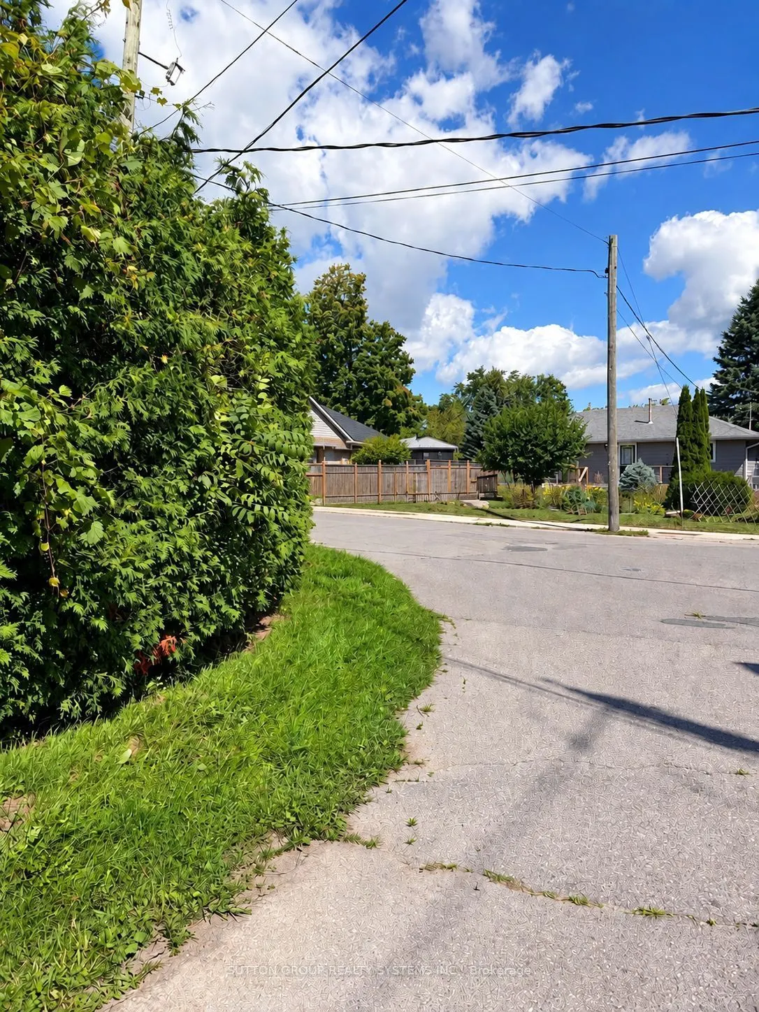 30 Perry Avenue