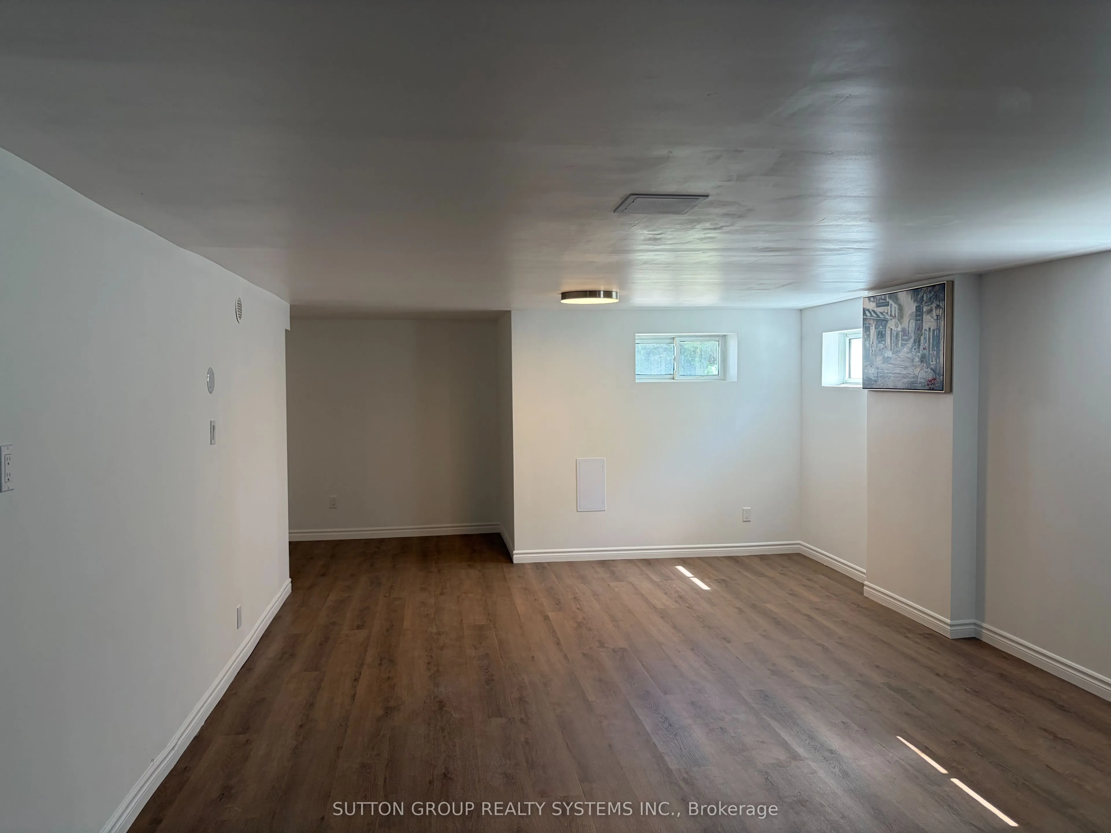 30 Perry Avenue
