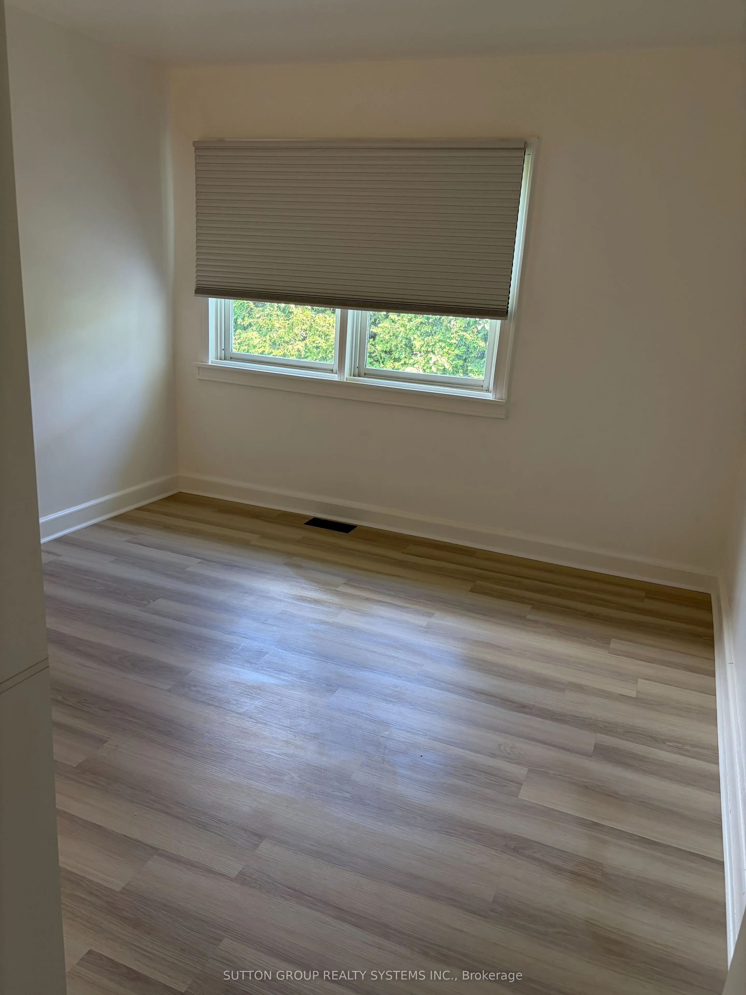 30 Perry Avenue
