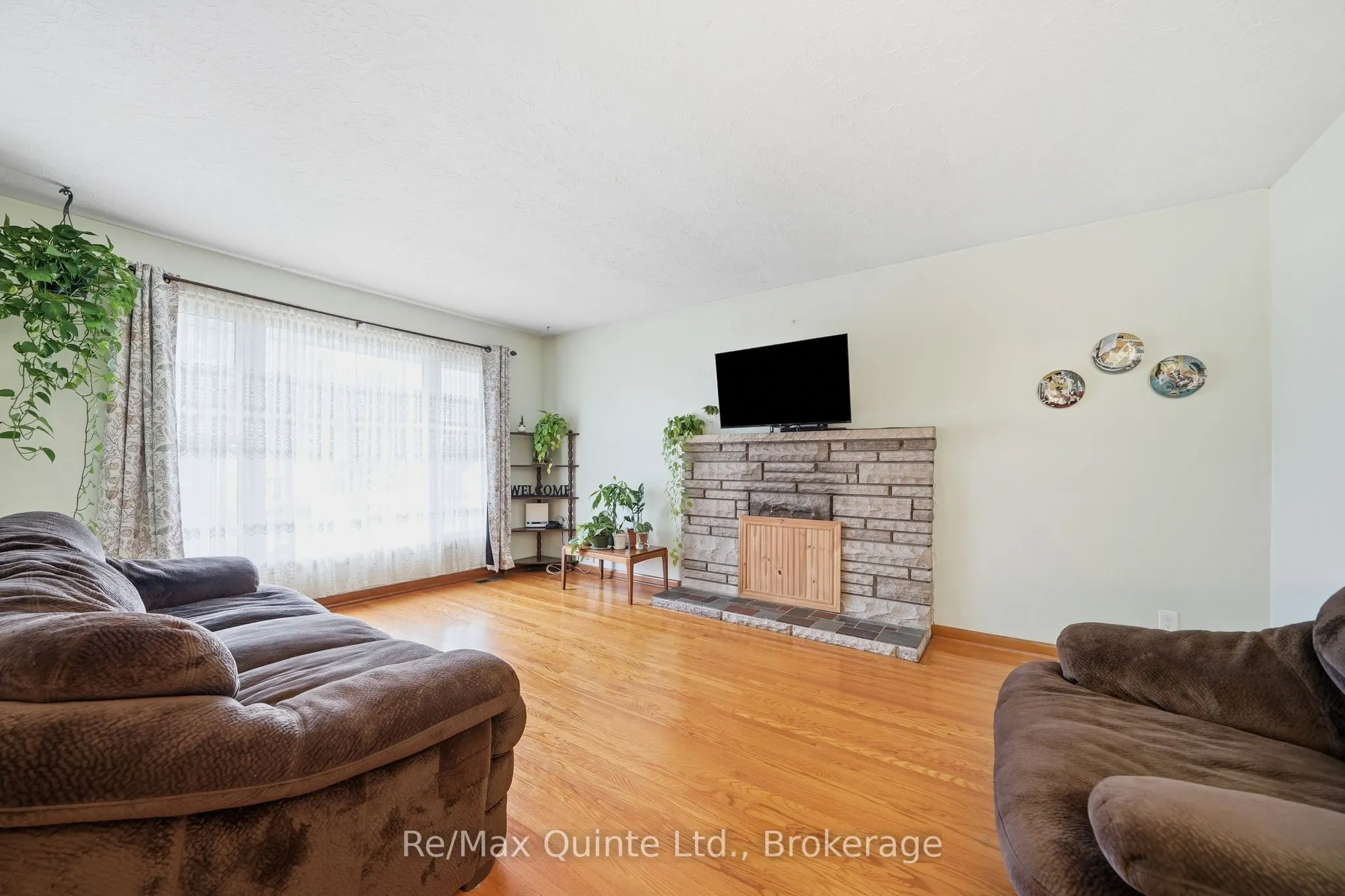 87 Orchard Drive