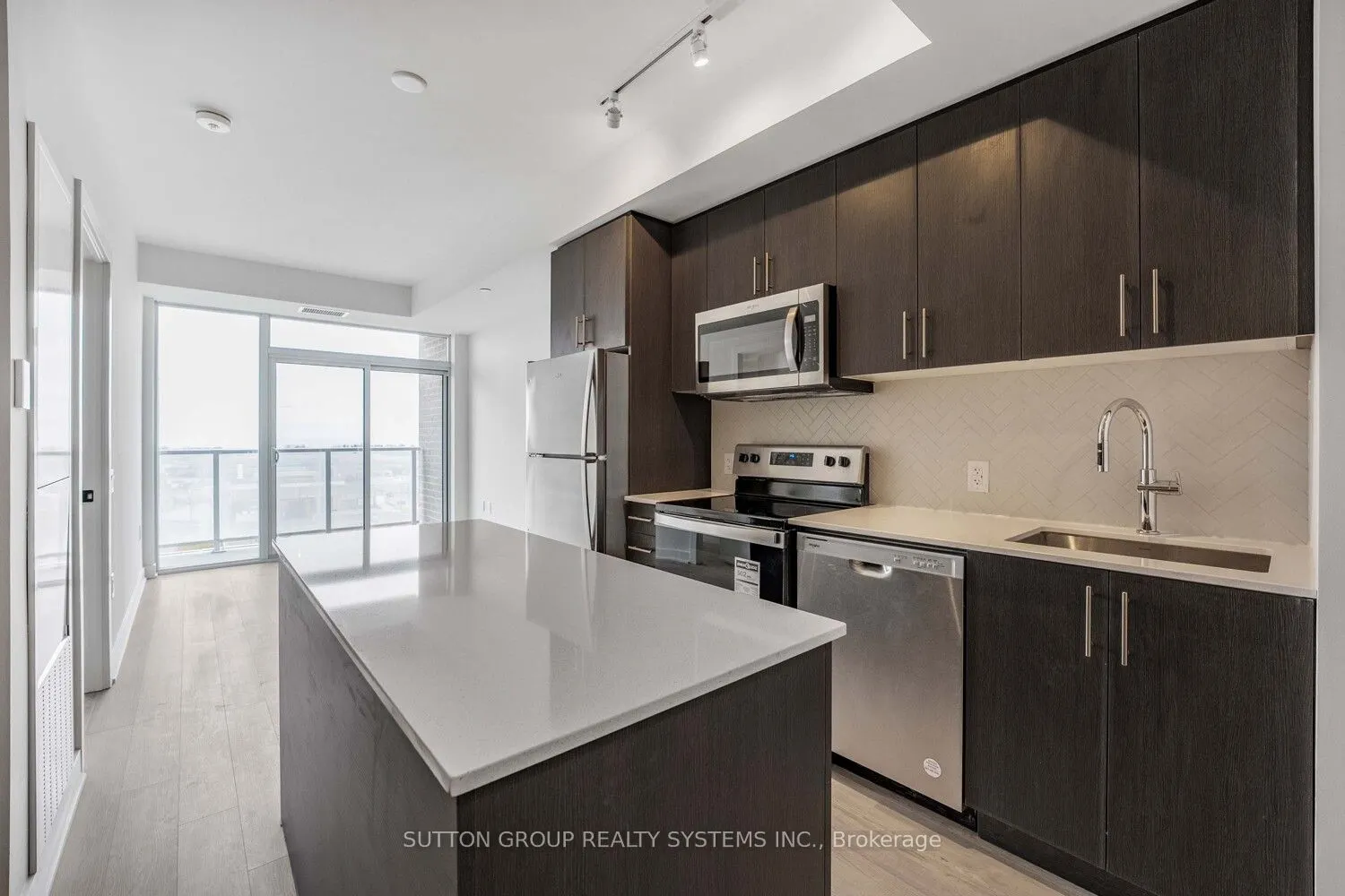 2782 Barton Street E #911