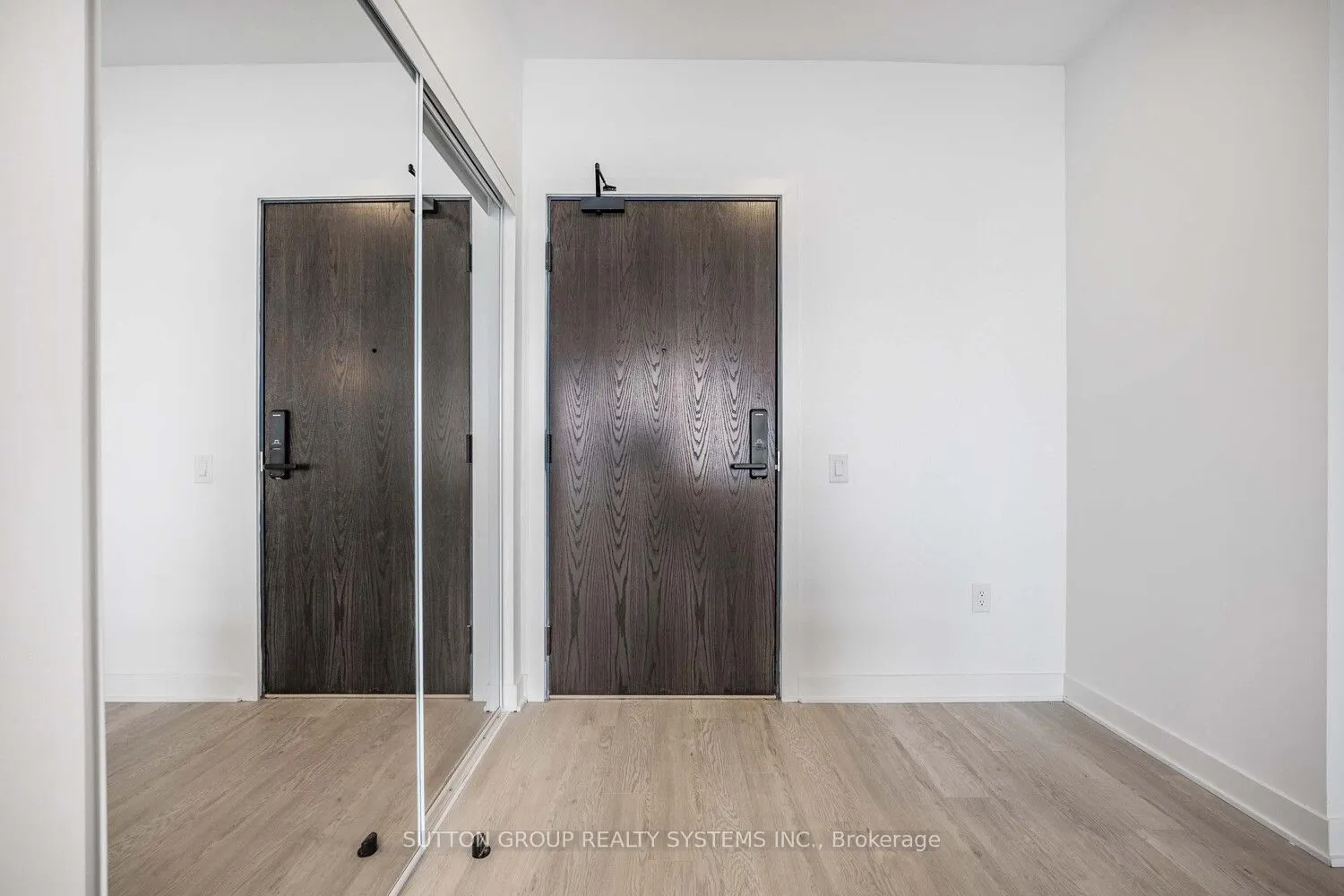 2782 Barton Street E #911
