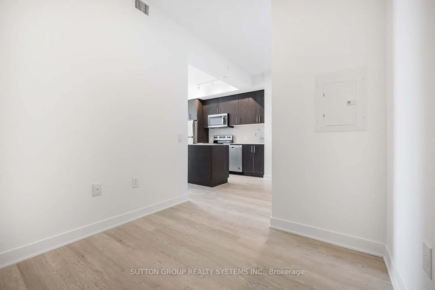 2782 Barton Street E #911