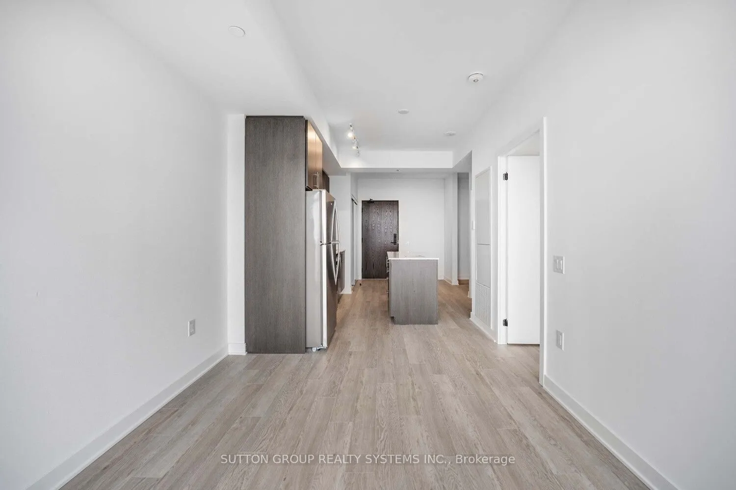 2782 Barton Street E #911