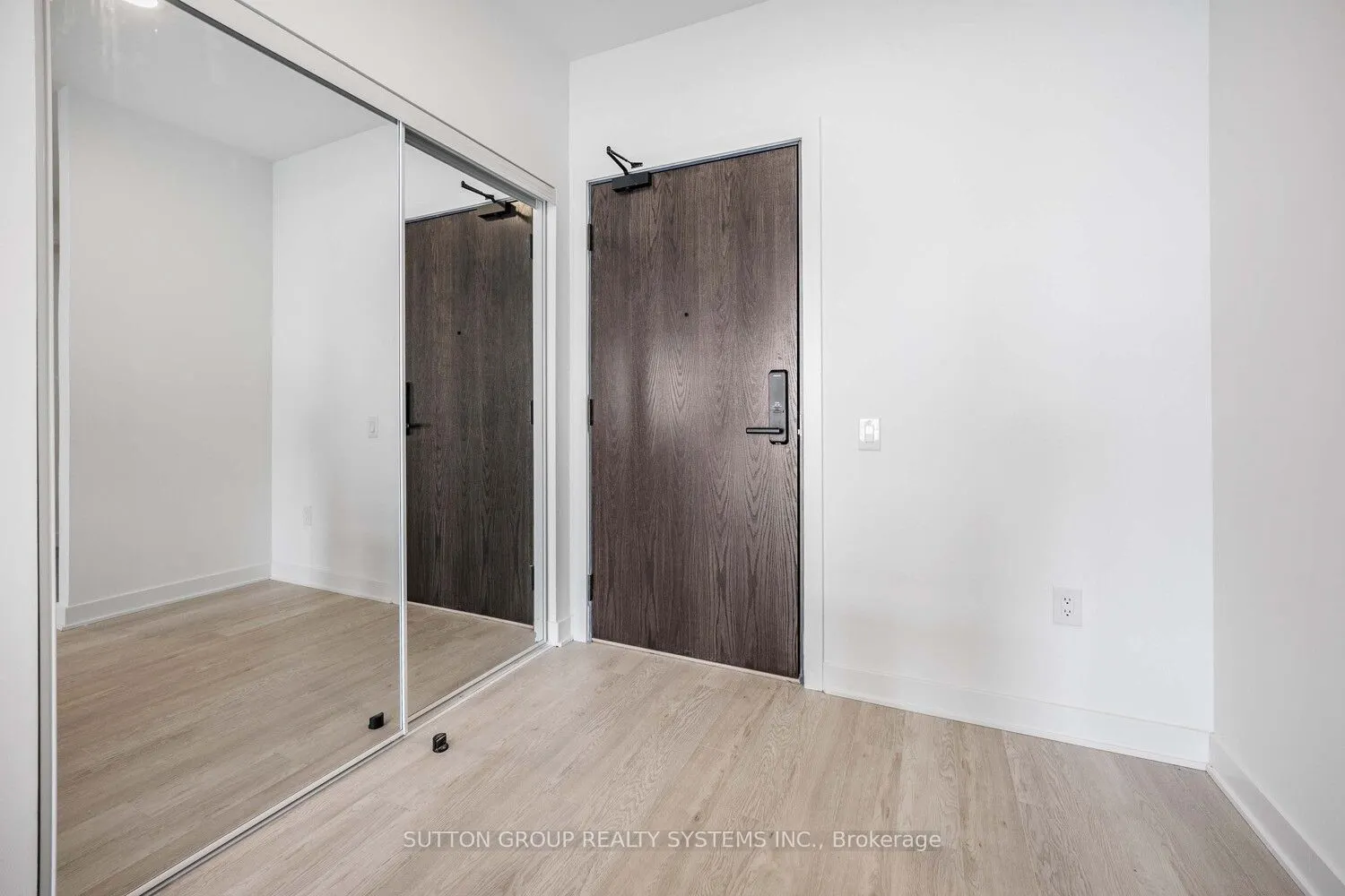2782 Barton Street E #911