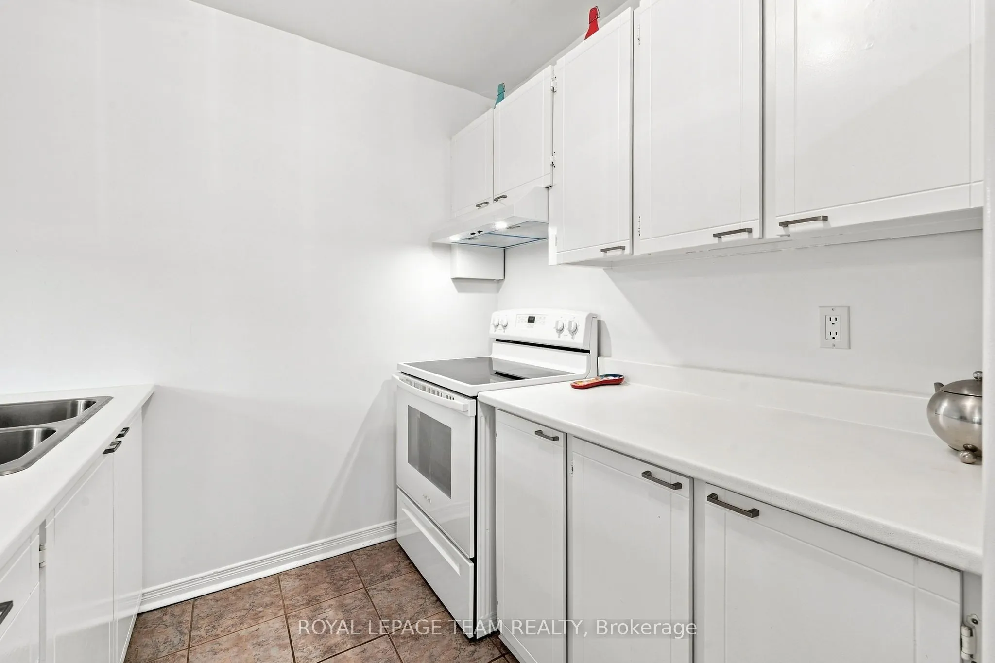 1355 Perez Crescent #63