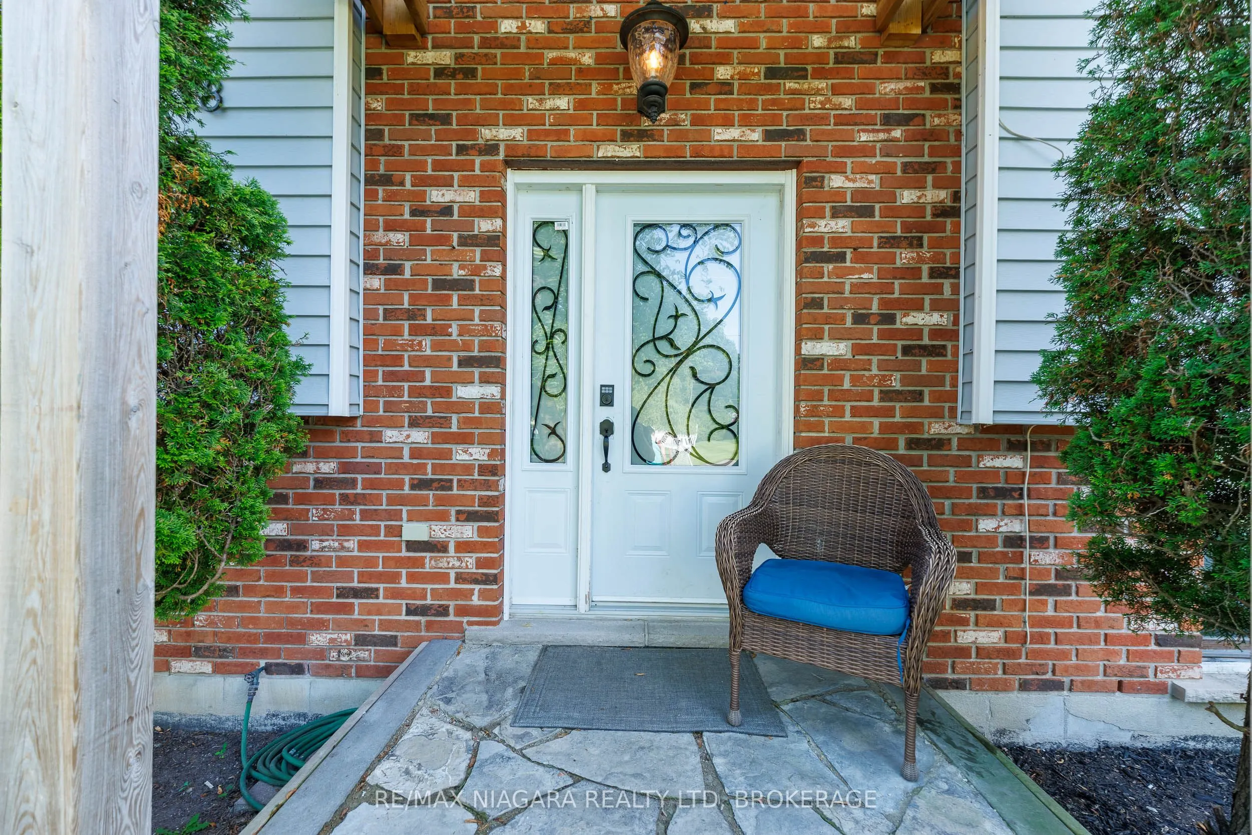 88 Pleasant Avenue N