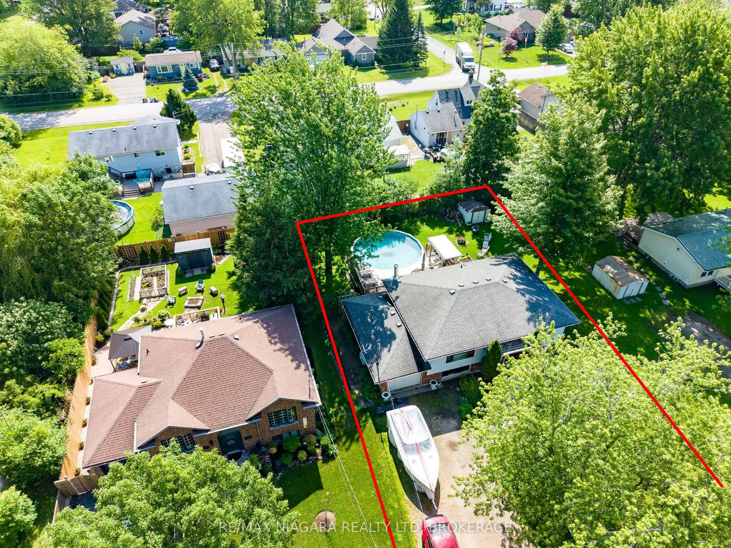 88 Pleasant Avenue N